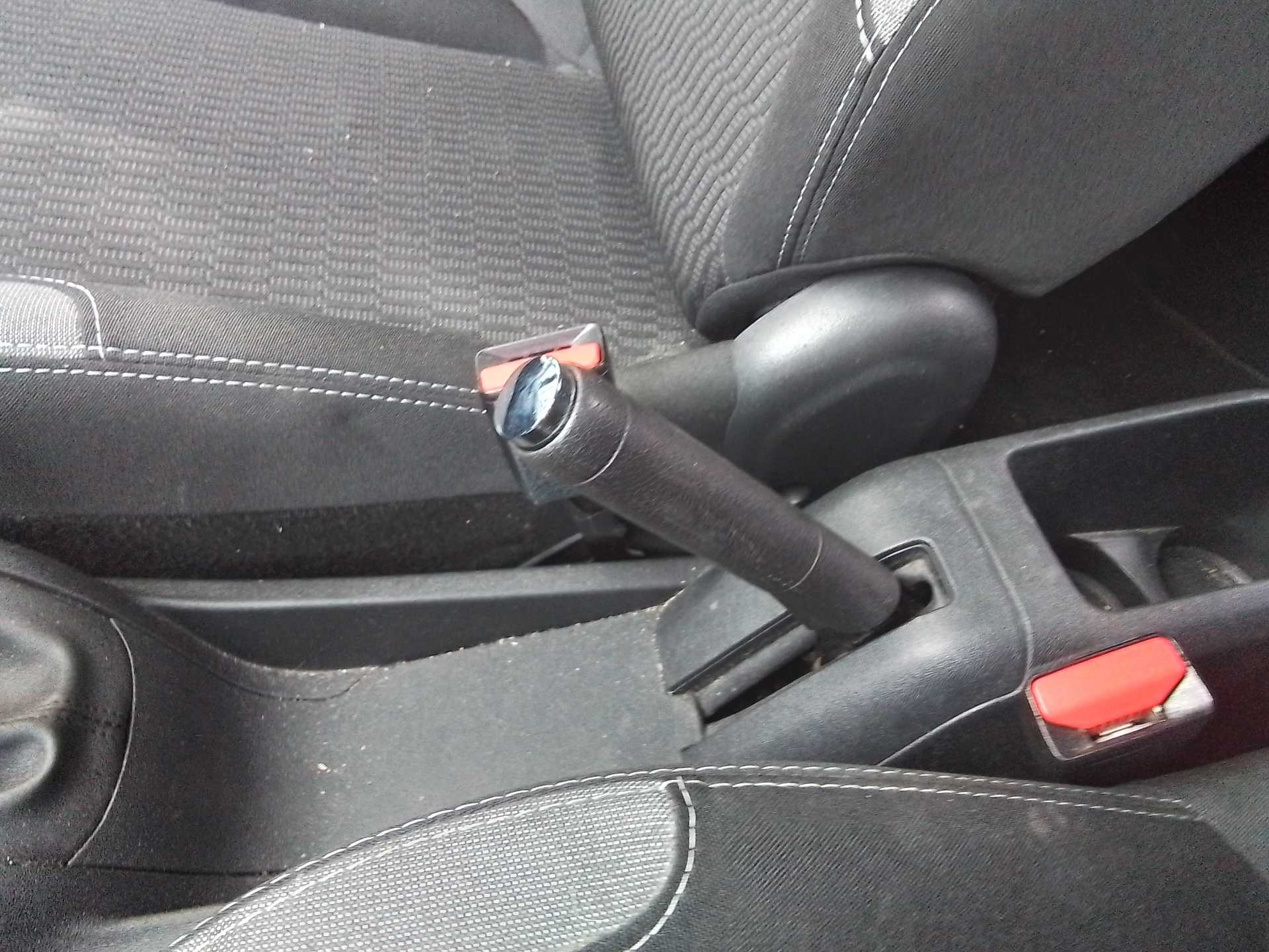 Recambio de palanca freno para peugeot 208 style referencia OEM IAM   