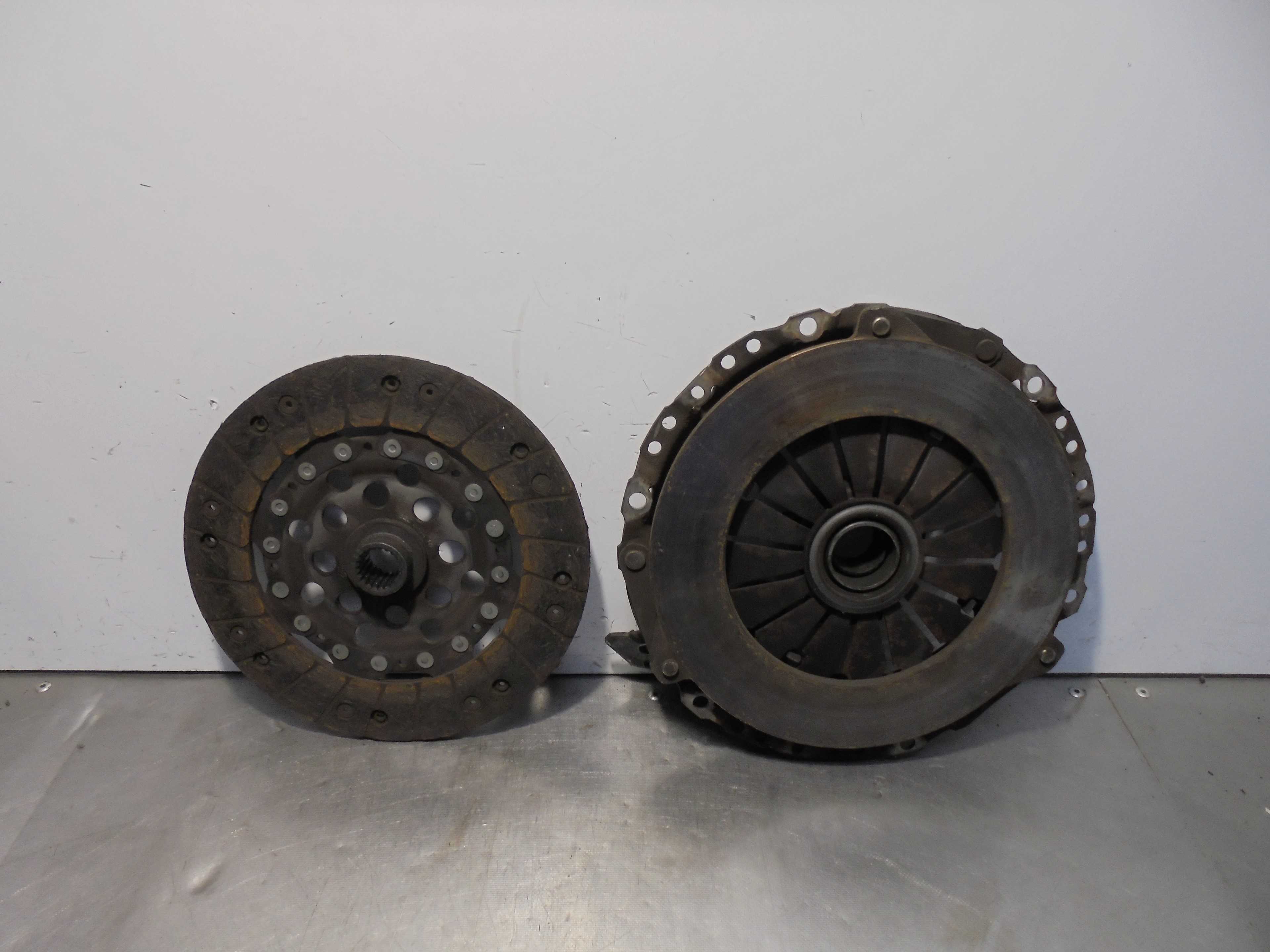 Recambio de kit embrague para fiat ulysse (179) 2.0 jtd básico referencia OEM IAM LUK  