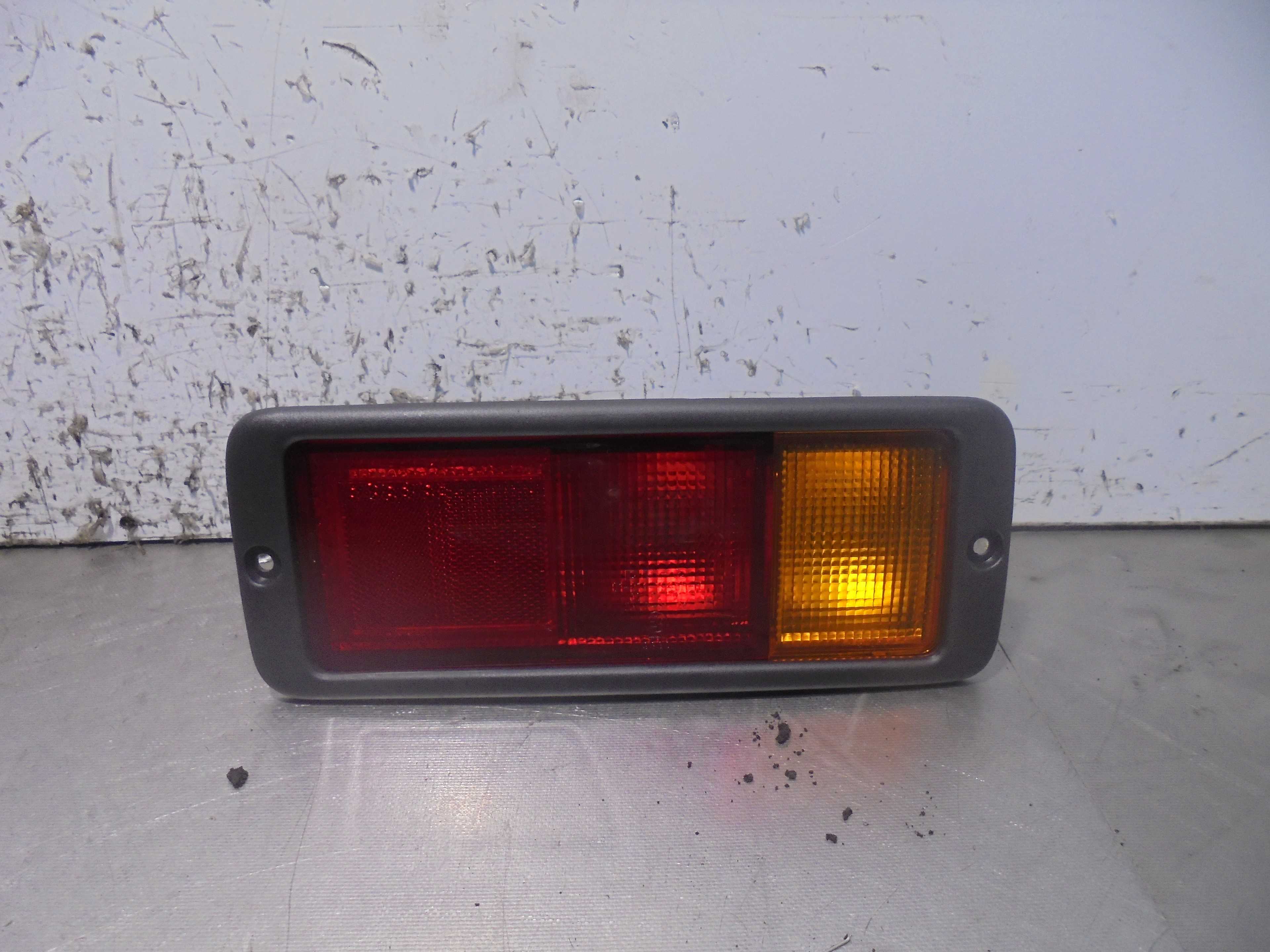 Recambio de piloto paragolpes trasero derecho para mitsubishi montero sport (k90) referencia OEM IAM 082141946R  