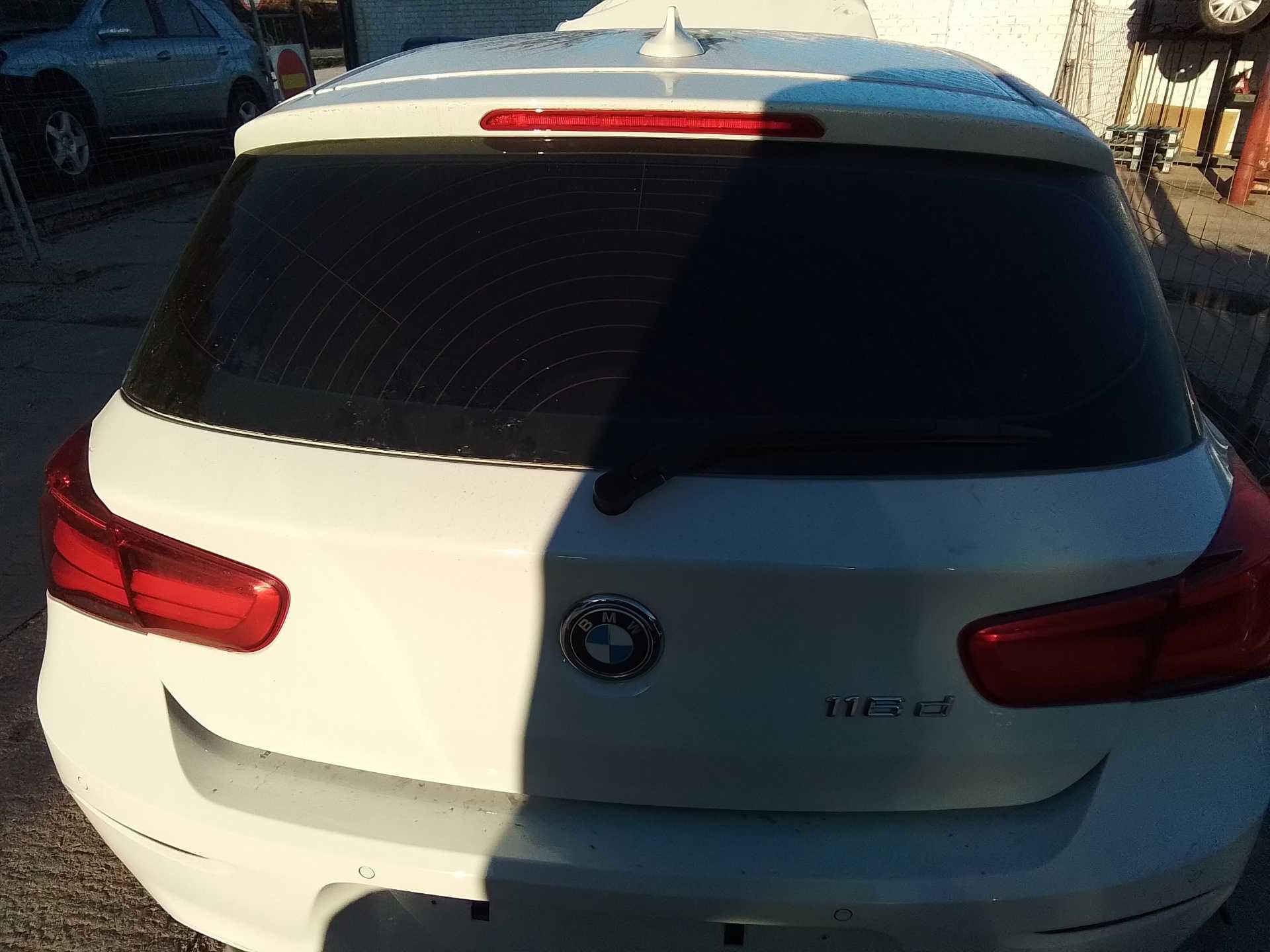 Recambio de porton trasero para bmw serie 1 lim. (f20/f21) 1.5 12v turbodiesel referencia OEM IAM   