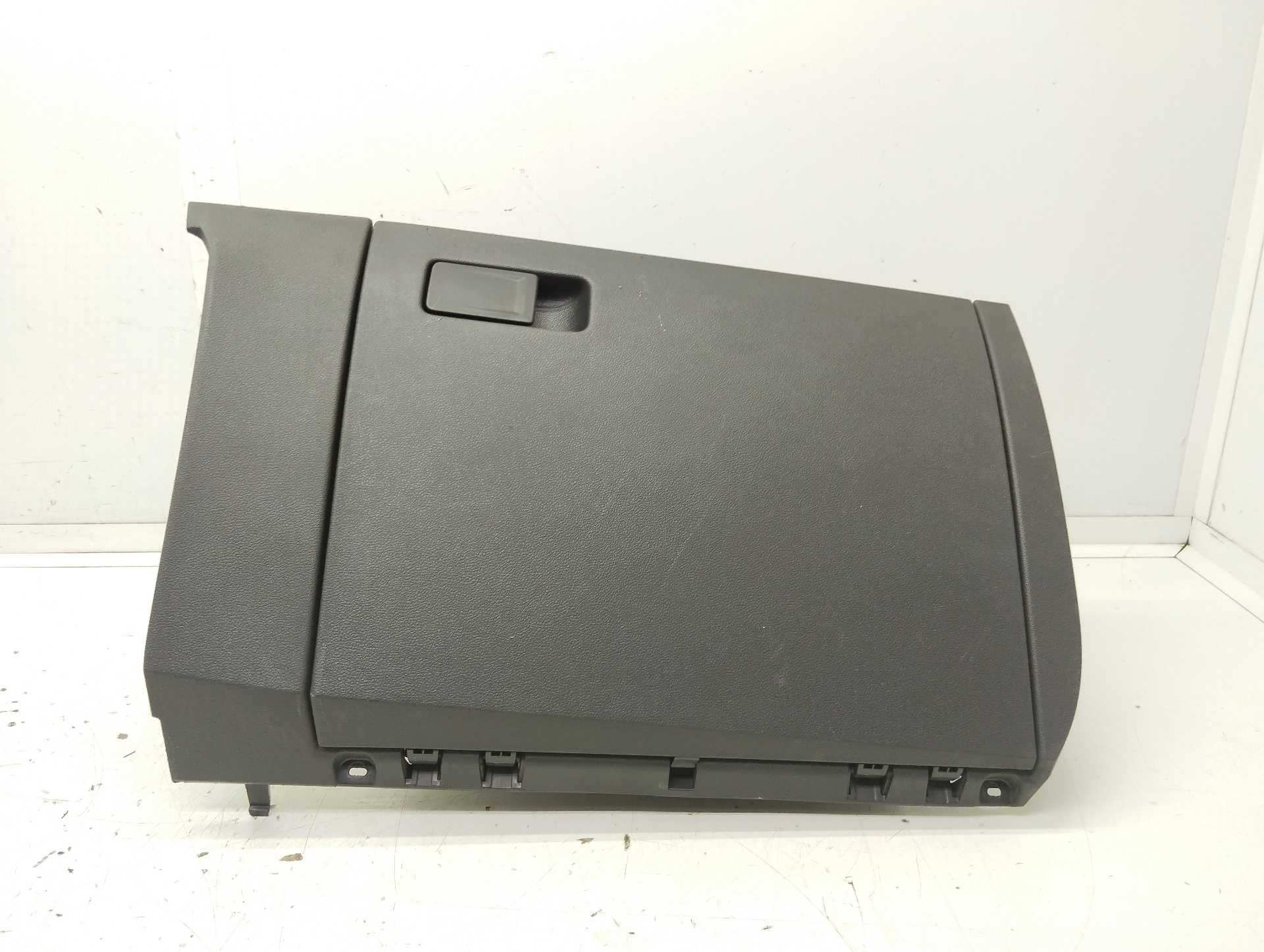 Recambio de guantera para volkswagen polo 1.0 tsi referencia OEM IAM 2G1857097 2G1857101A 