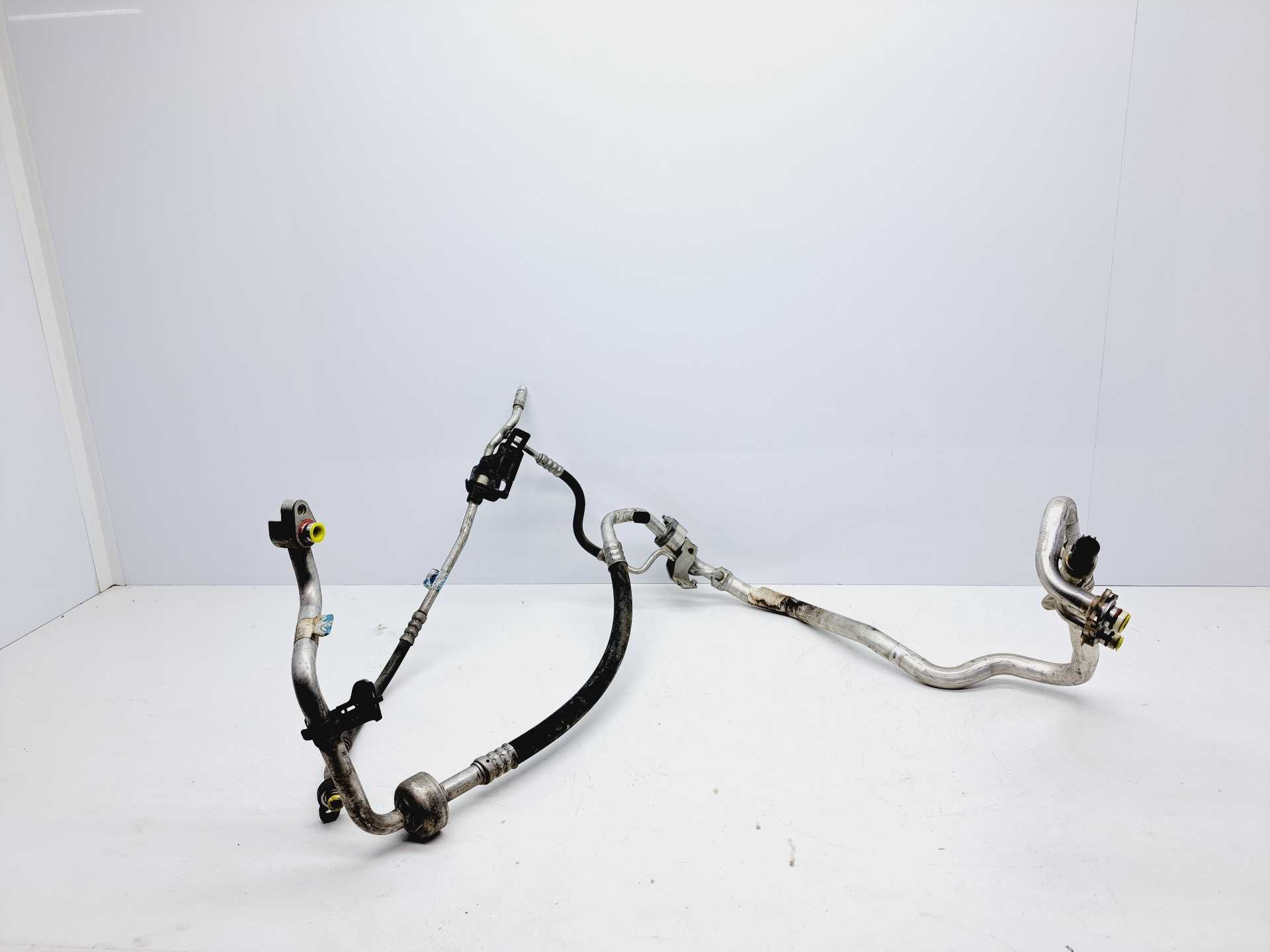 Recambio de tubos aire acondicionado para ford c-max 1.0 ecoboost cat referencia OEM IAM   