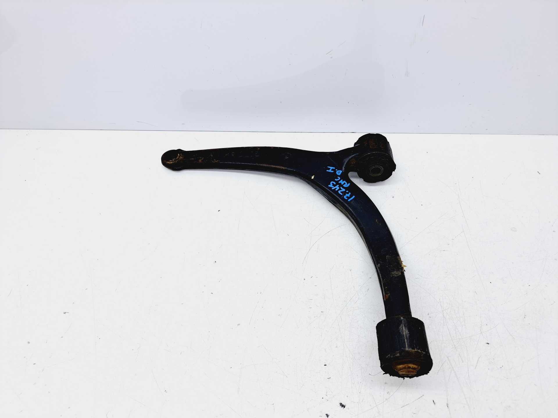 Recambio de brazo suspension inferior delantero izquierdo para peugeot 605 srdt referencia OEM IAM   