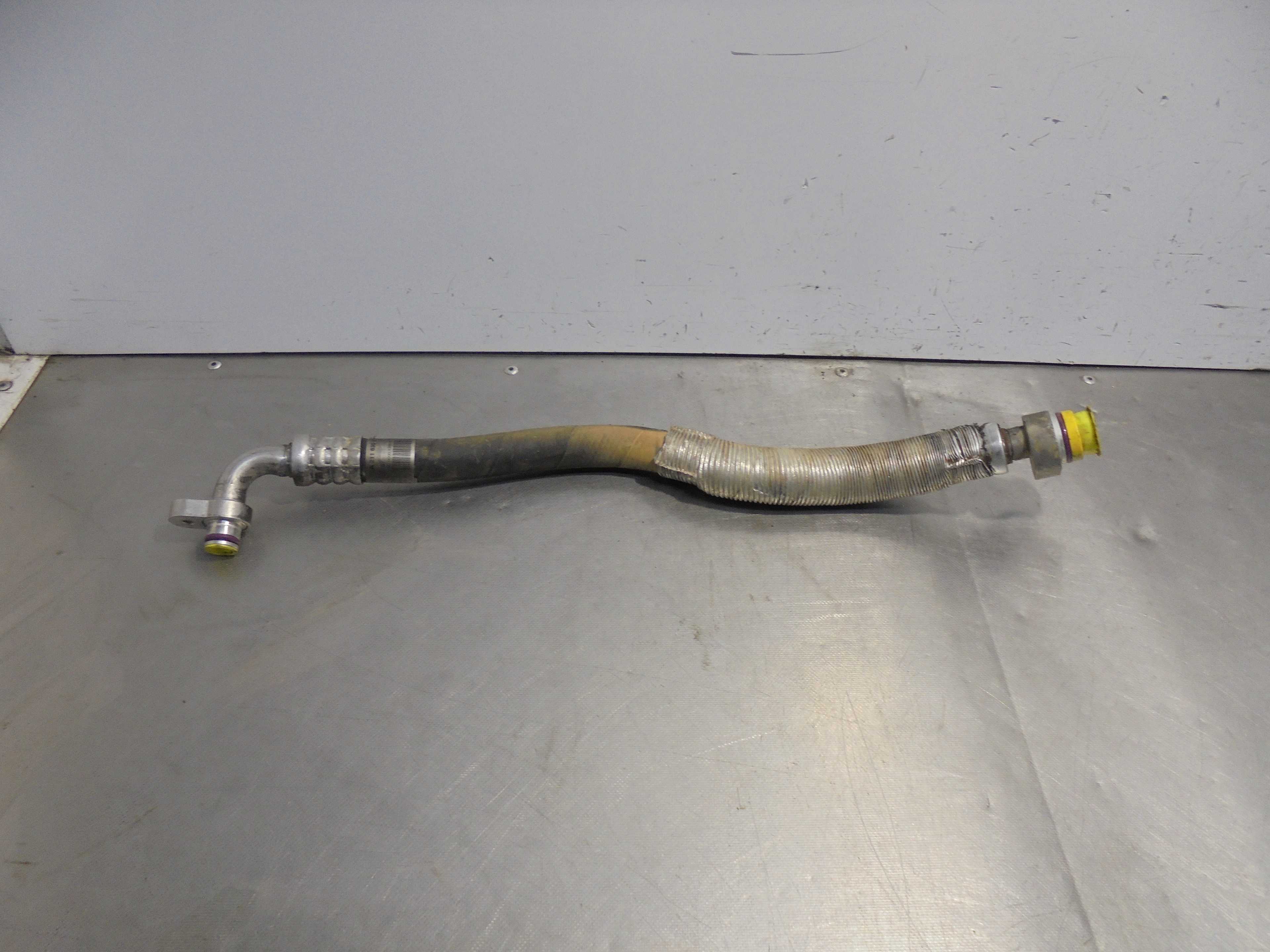 Recambio de tubos aire acondicionado para mercedes-benz clase cls (w219) 350 cgi (219.357) referencia OEM IAM A2118309515  
