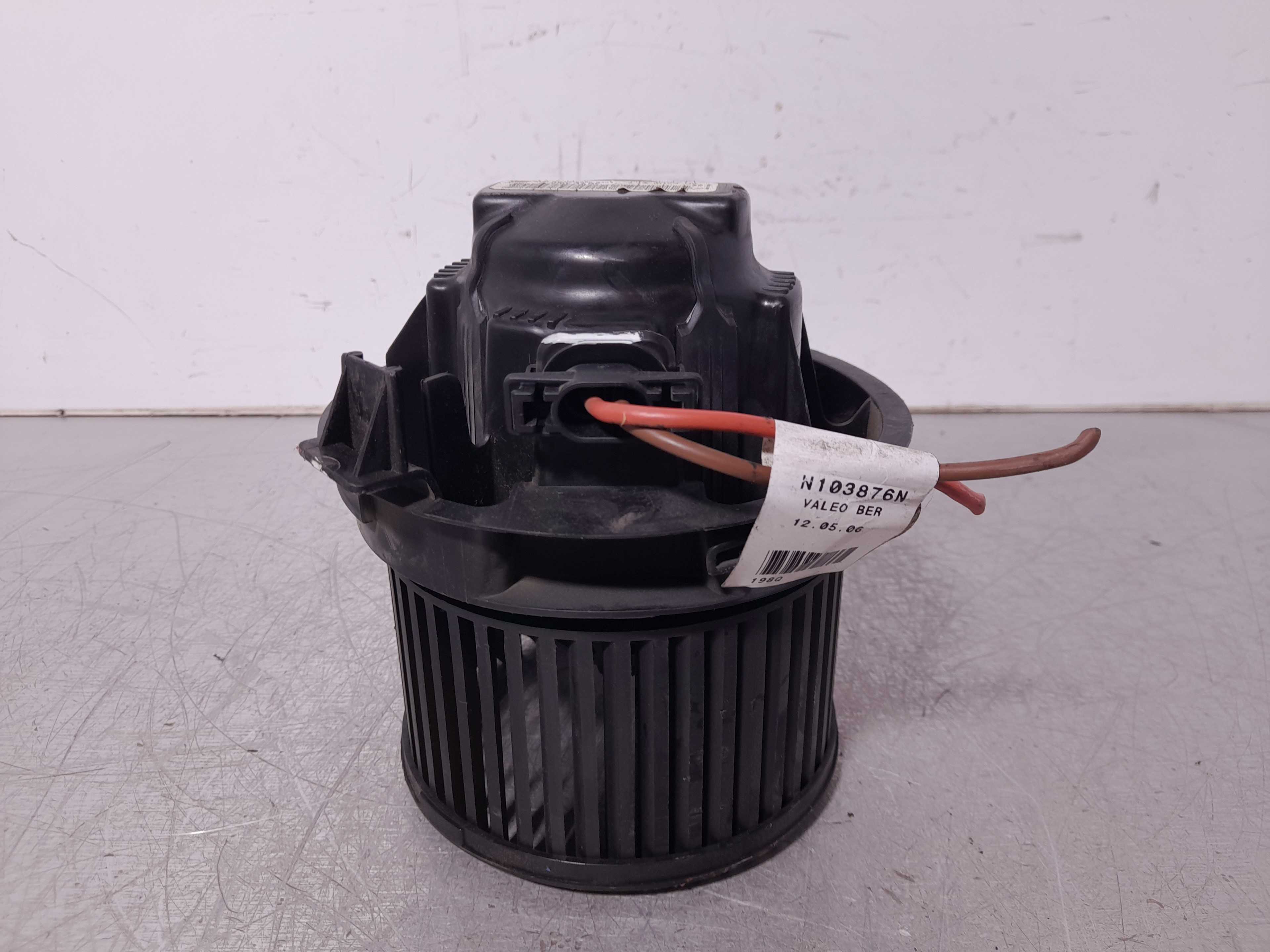Recambio de motor calefaccion para peugeot 207 x-line referencia OEM IAM  VALEO 