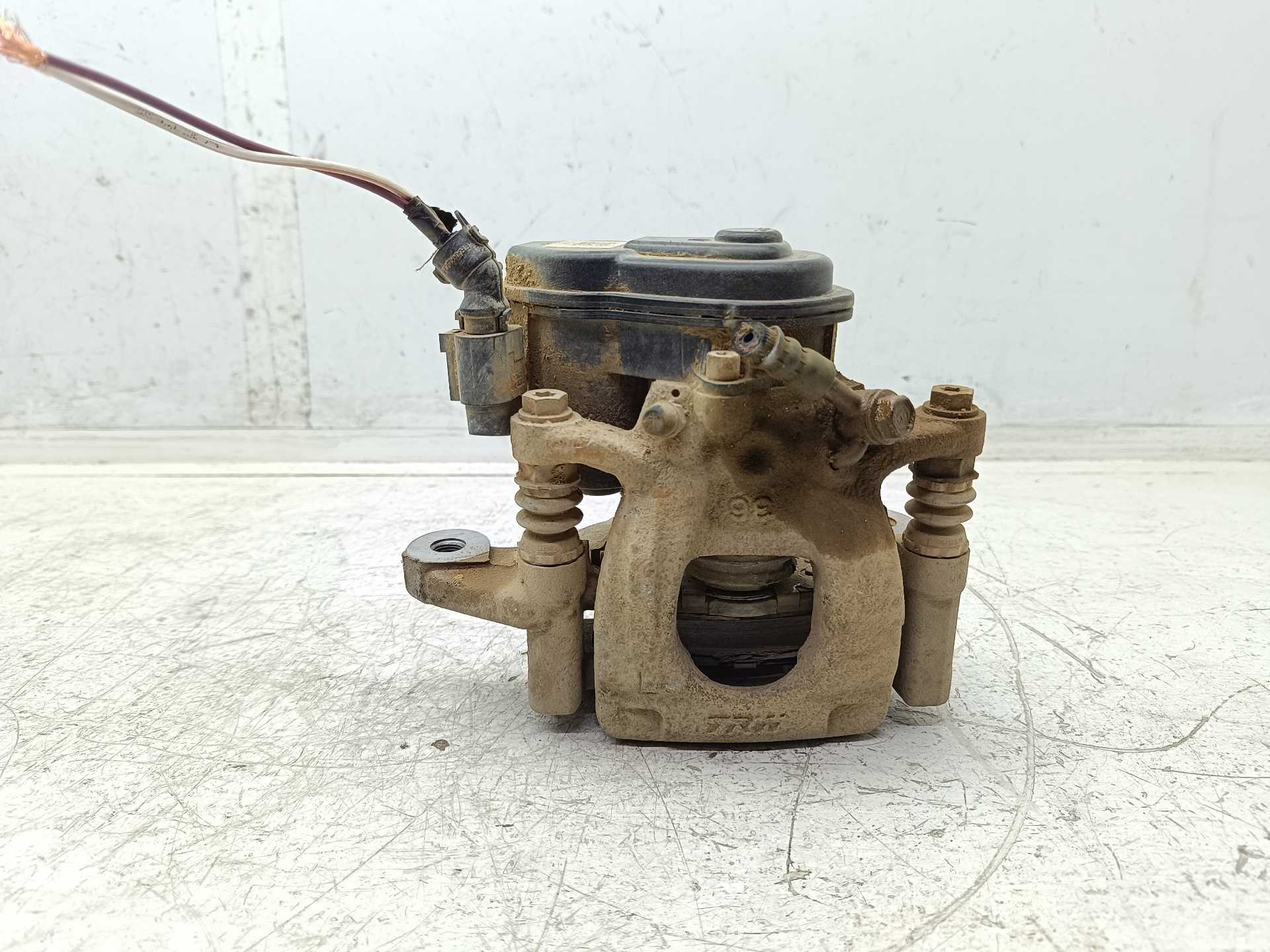 Recambio de pinza de freno trasera izquierda para nissan qashqai (j11) n-style referencia OEM IAM 0902B  