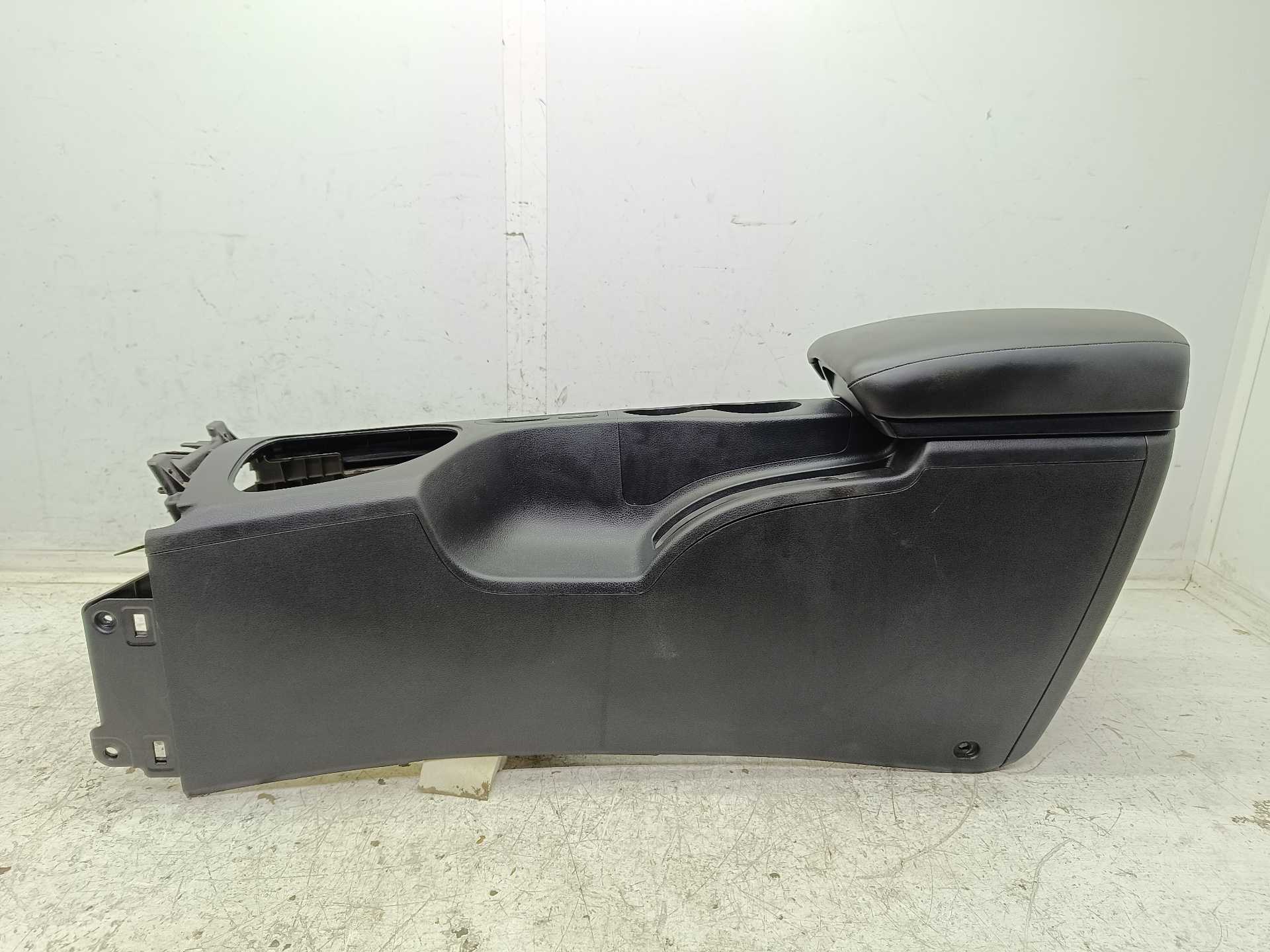 Recambio de apoyabrazos central para nissan qashqai (j10) acenta referencia OEM IAM 96910JD000  