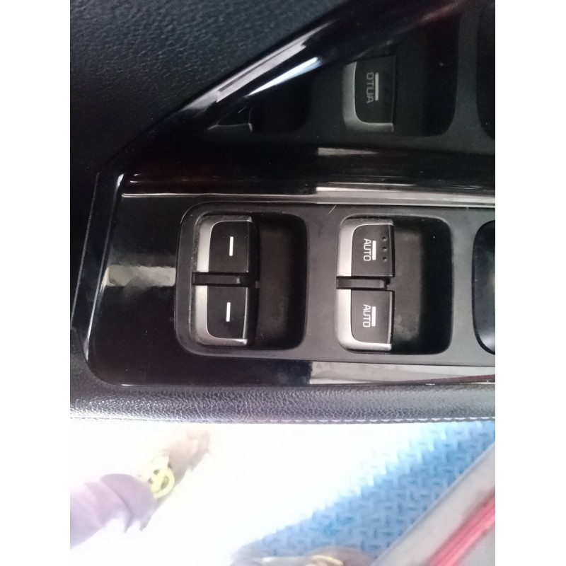 Recambio de mando elevalunas delantero izquierdo para kia niro e-niro concept referencia OEM IAM   
