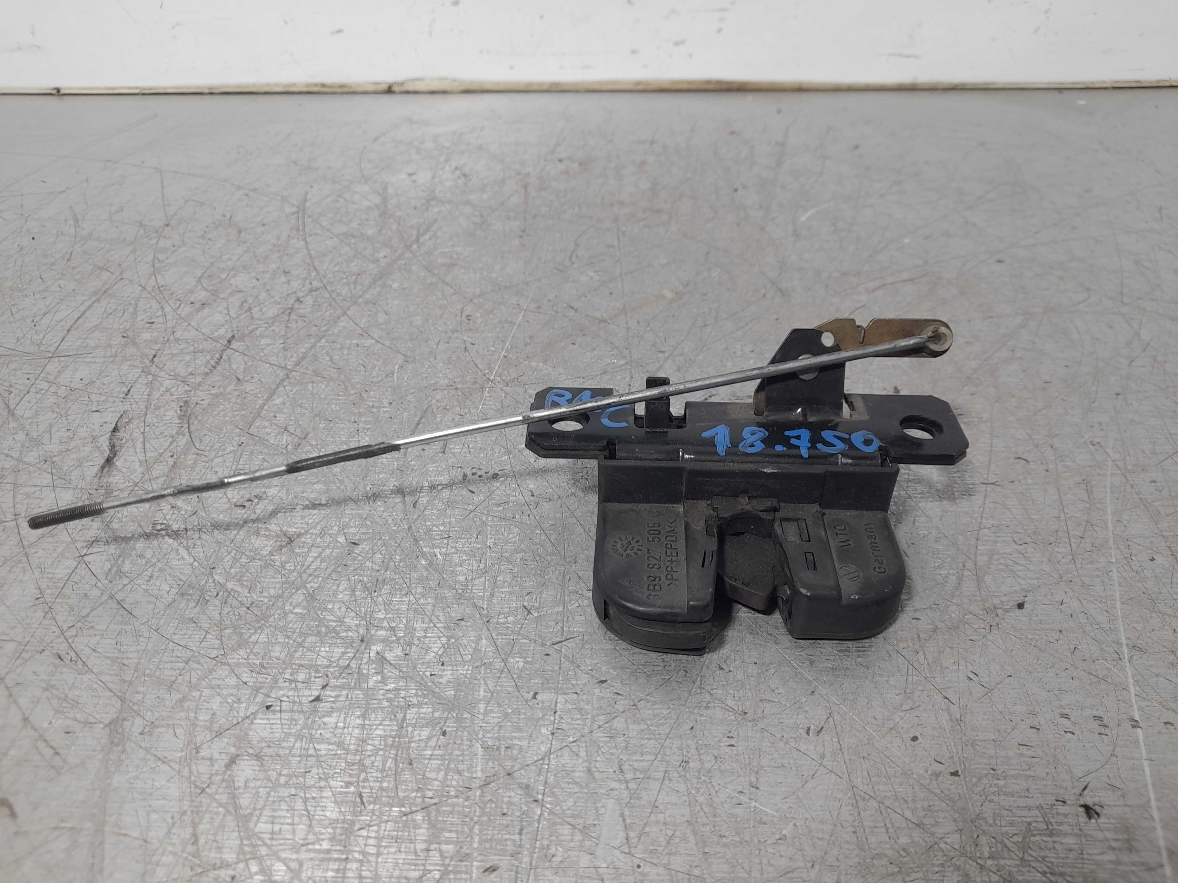 Recambio de cerradura maletero / porton para volkswagen passat variant (3b5) comfortline referencia OEM IAM 3B9827505C  