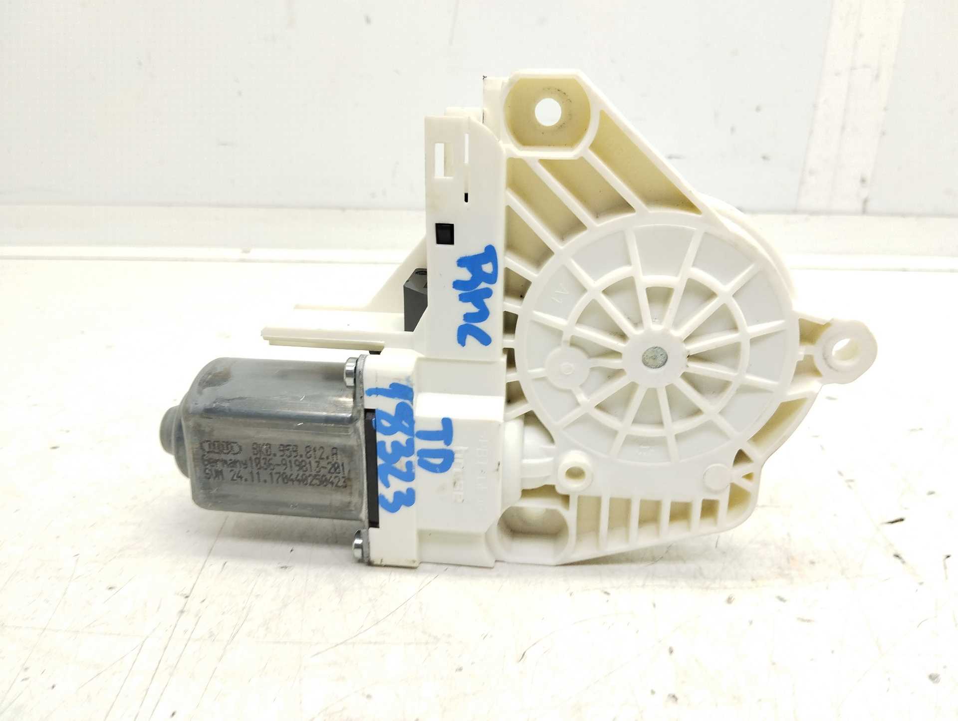 Recambio de motor elevalunas trasero derecho para audi q3 (8ug) attraction referencia OEM IAM 8K0959812A 1036919813201 