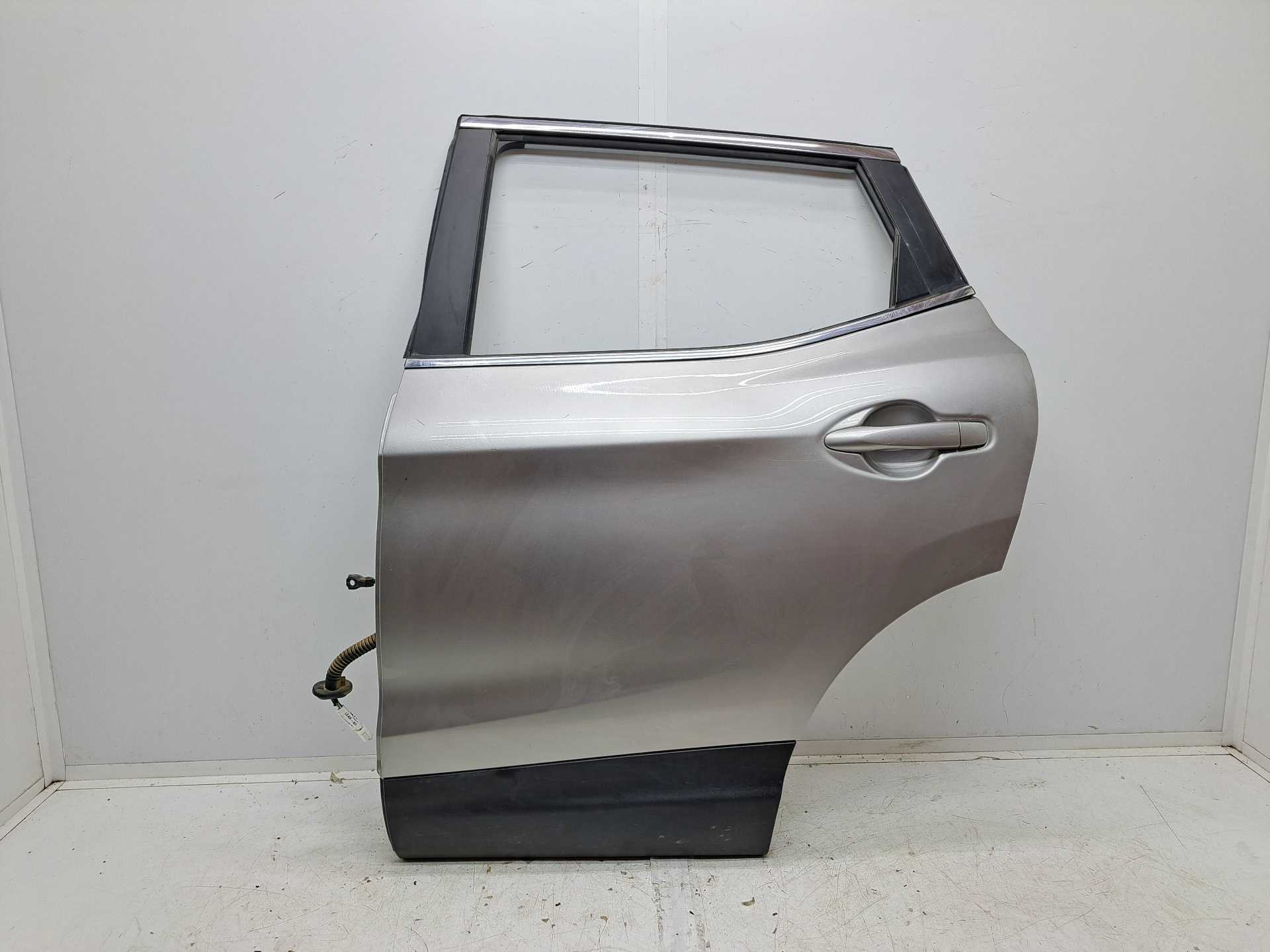 Recambio de puerta trasera izquierda para nissan qashqai (j11) n-style referencia OEM IAM H2101HV0MB  