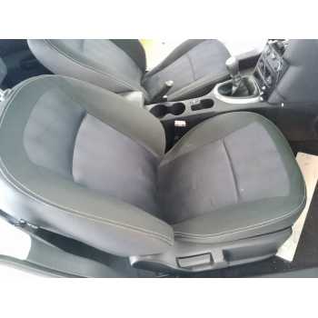 ASIENTO DELANTERO DERECHO 