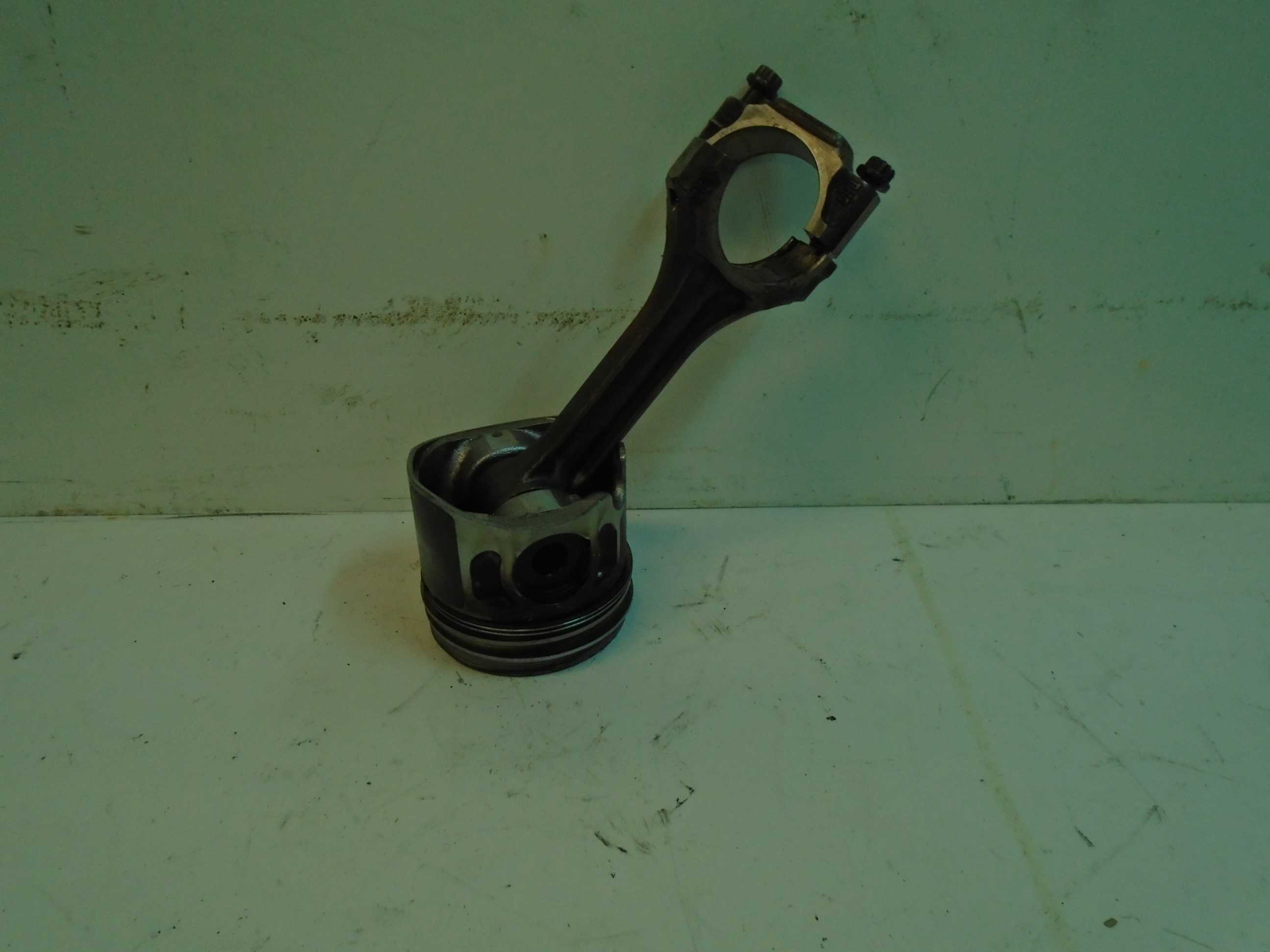 Recambio de piston para seat cordoba berlina (6k2) sport referencia OEM IAM   