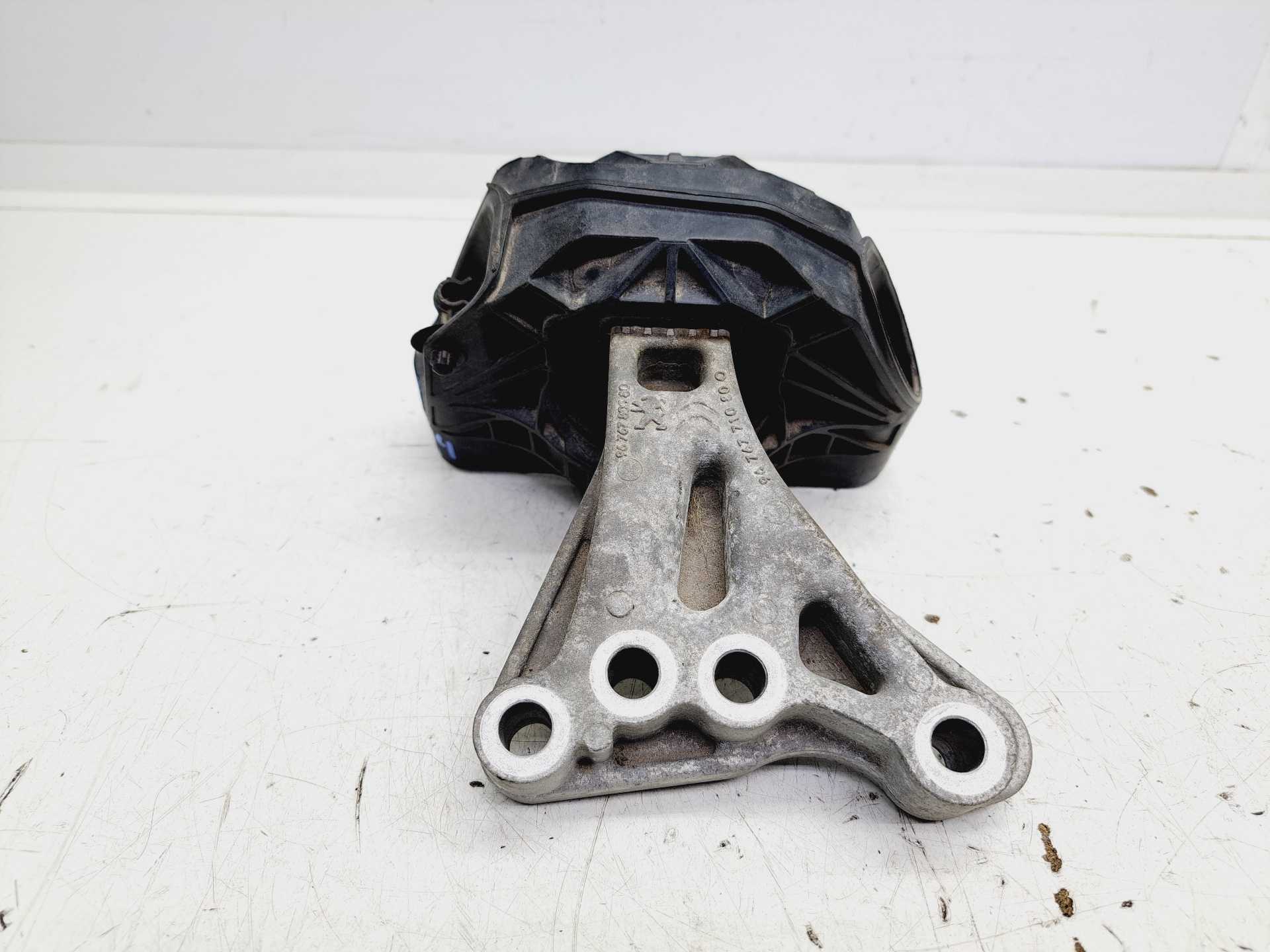 Recambio de soporte motor derecho para peugeot 208 style referencia OEM IAM 9676780580  