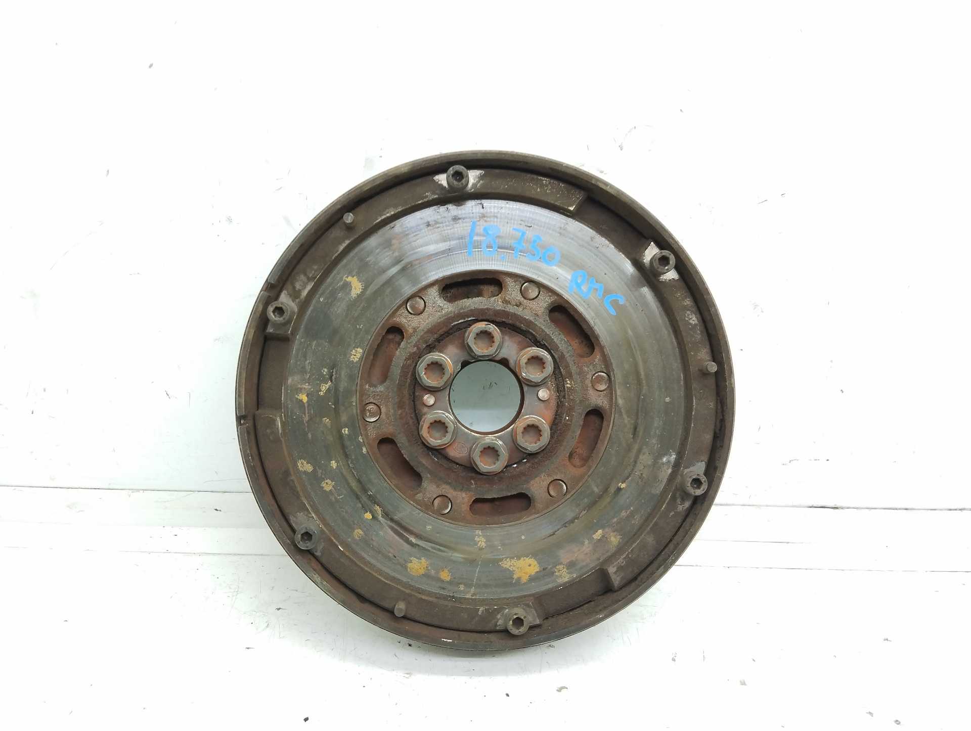 Recambio de volante motor para volkswagen passat variant (3b5) comfortline referencia OEM IAM  058105266 