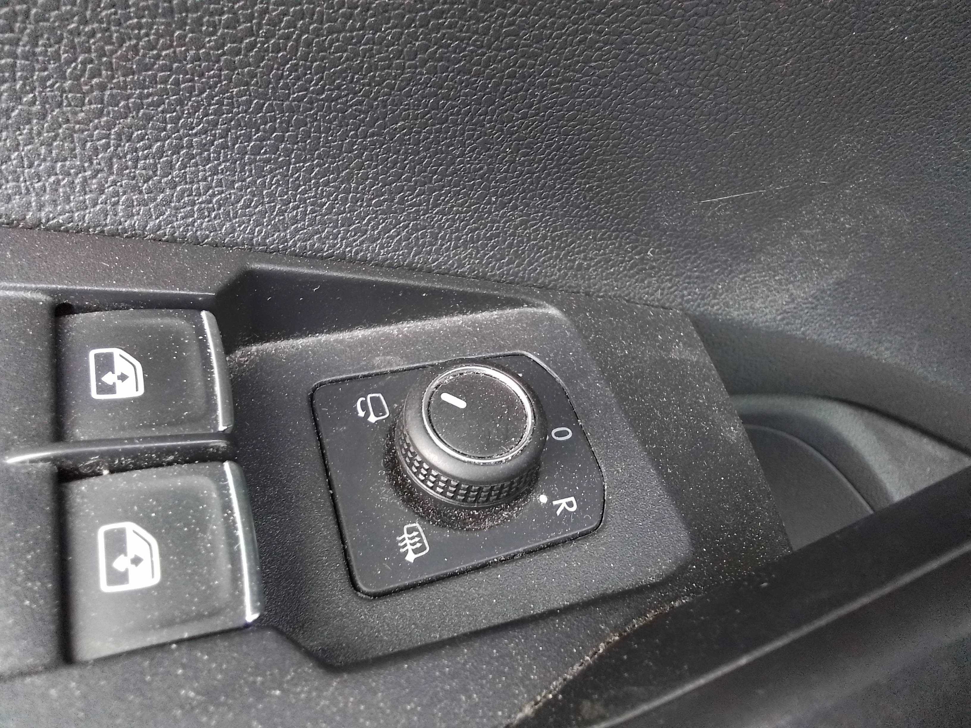 Recambio de mando retrovisor para volkswagen polo 1.0 tsi referencia OEM IAM   