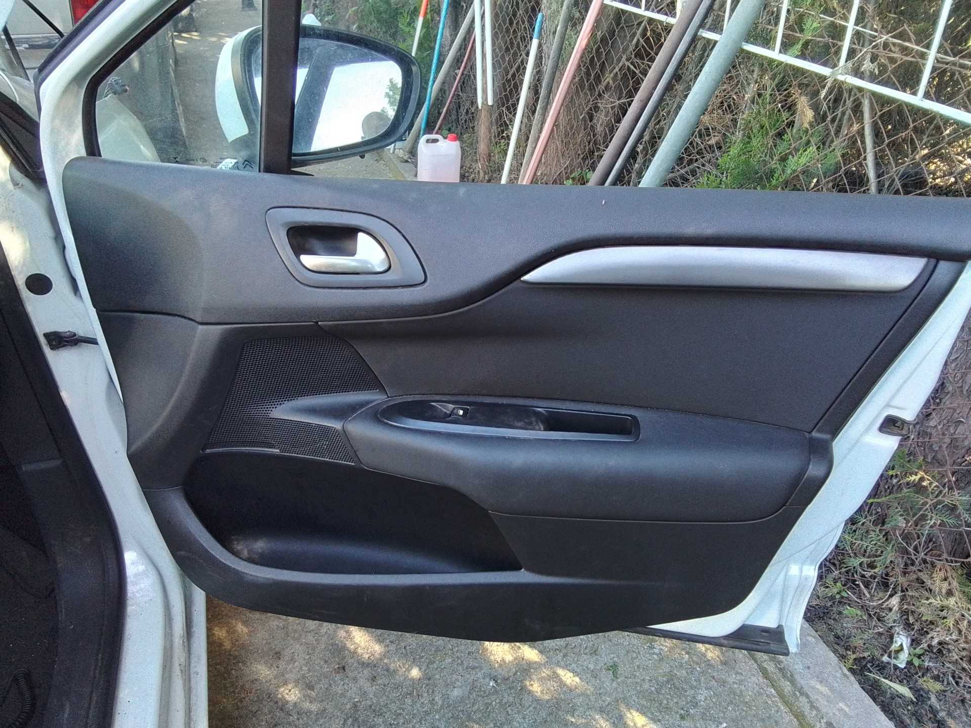 Recambio de guarnecido puerta delantera derecha para citroën c4 lim. 1.6 hdi fap referencia OEM IAM   