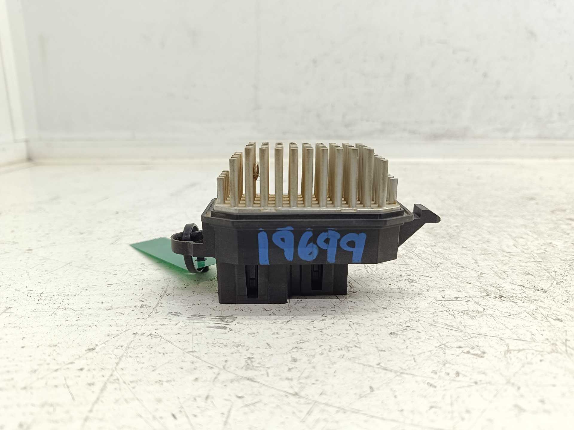 Recambio de resistencia calefaccion para nissan qashqai (j11) n-style referencia OEM IAM 2776100A26  
