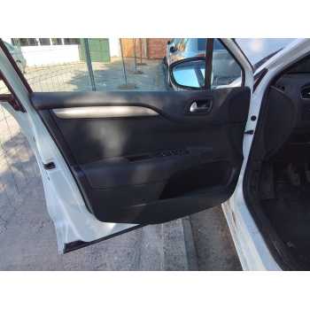 GUARNECIDO PUERTA DELANTERA IZQUIERDA 
