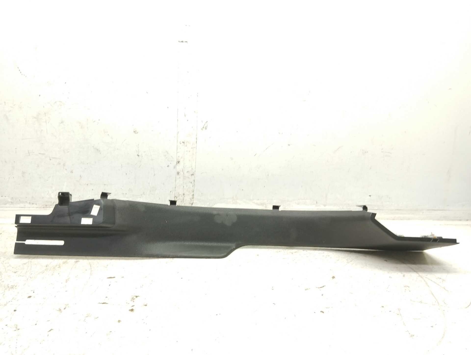 Recambio de moldura interior para renault scenic iv zen referencia OEM IAM 769541879R  