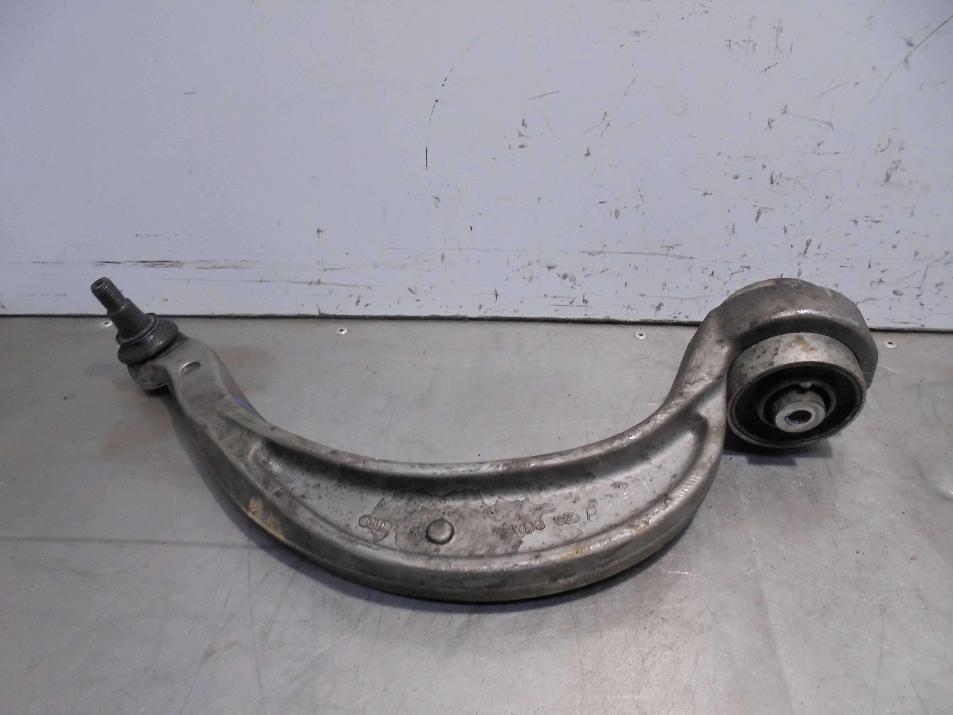 Recambio de brazo suspension inferior delantero izquierdo para audi a6 avant (4g5) 3.0 tdi quattro referencia OEM IAM   