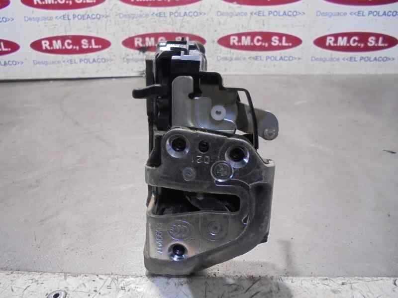 Recambio de cerradura puerta trasera izquierda para toyota land cruiser (j15) life referencia OEM IAM A046693  