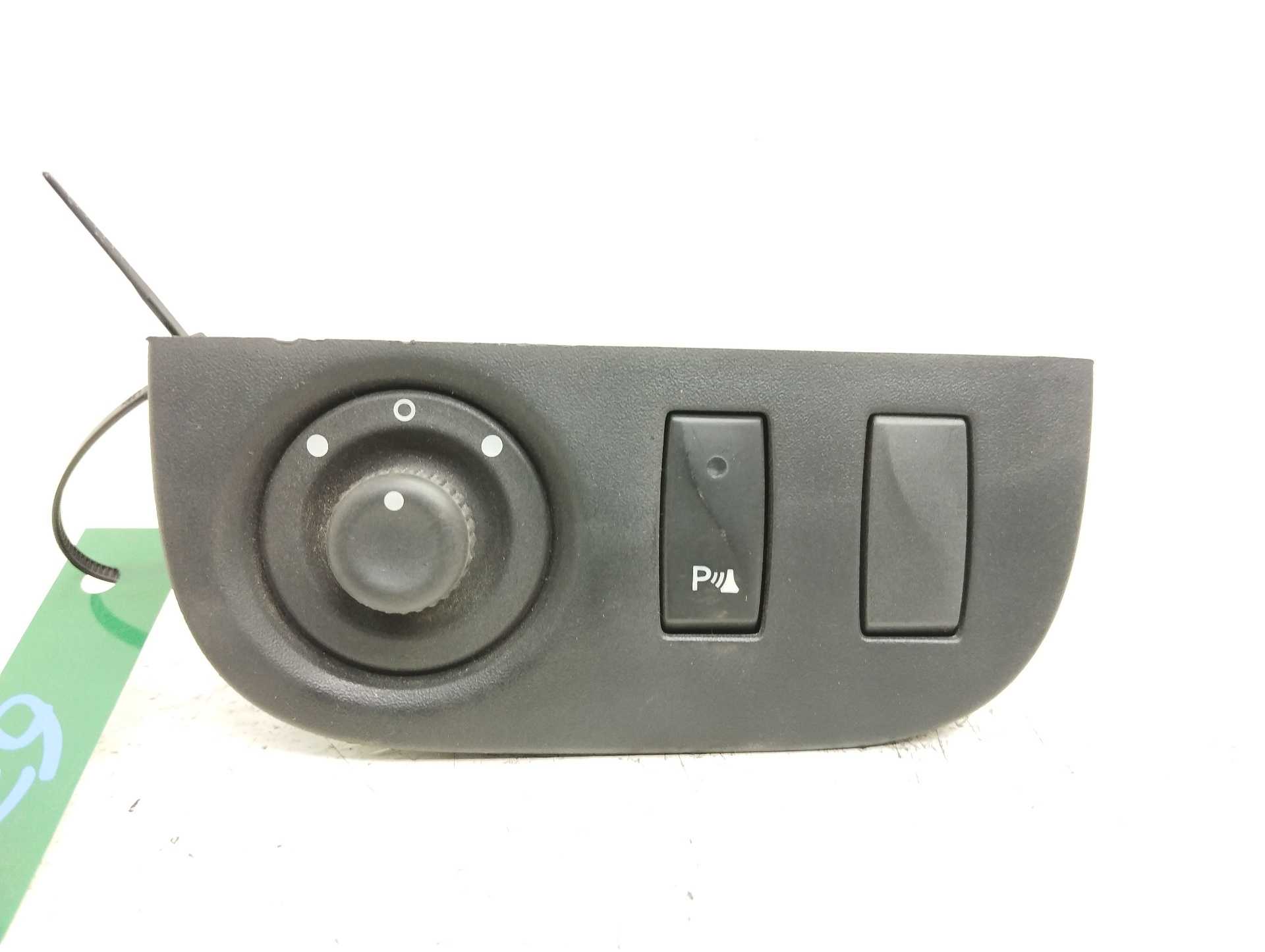 Recambio de mando retrovisor para dacia sandero aniversario referencia OEM IAM 255704649R  