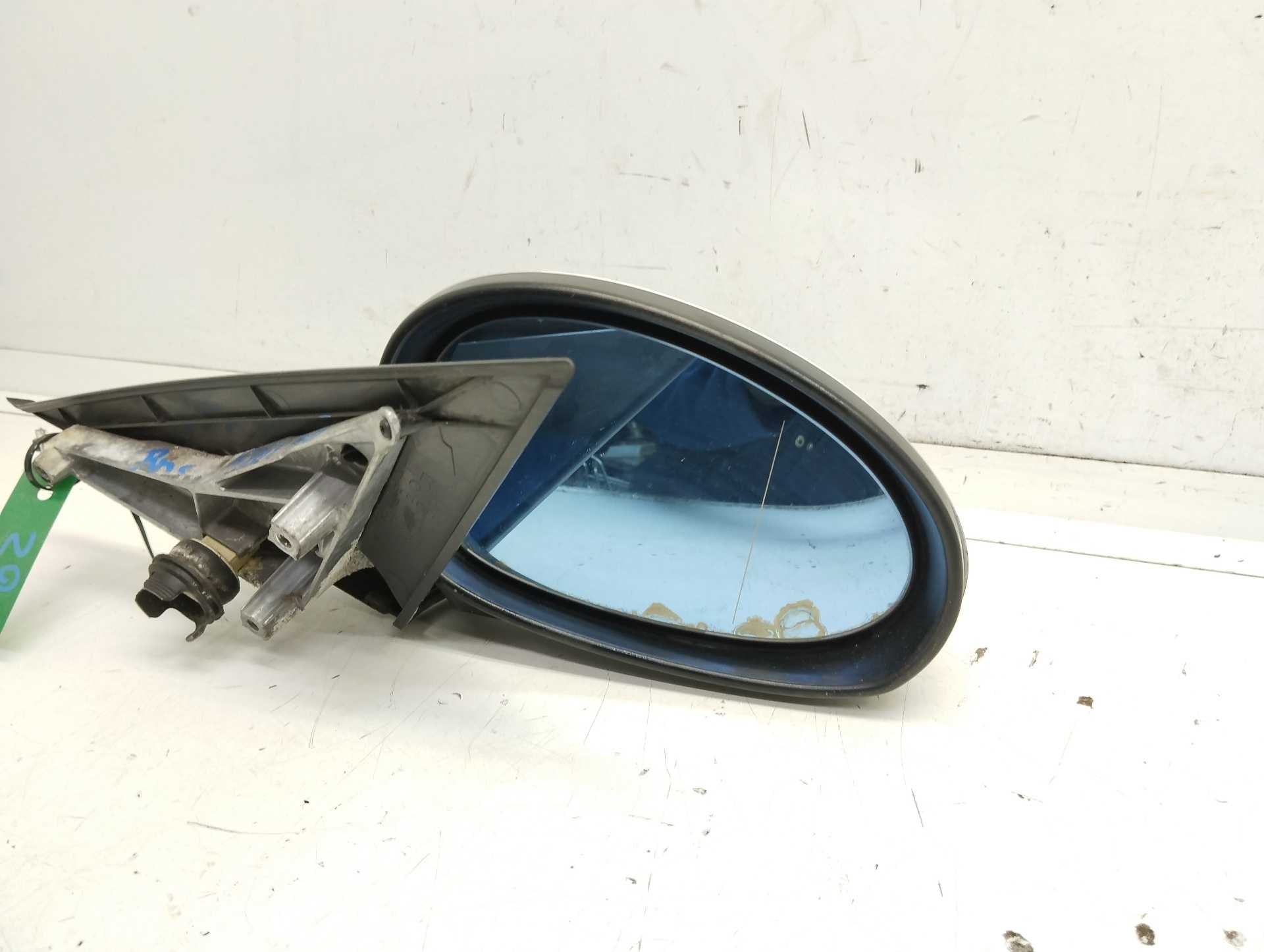 Recambio de retrovisor derecho para bmw serie 1 berlina (e81/e87) 118d referencia OEM IAM F0141102  