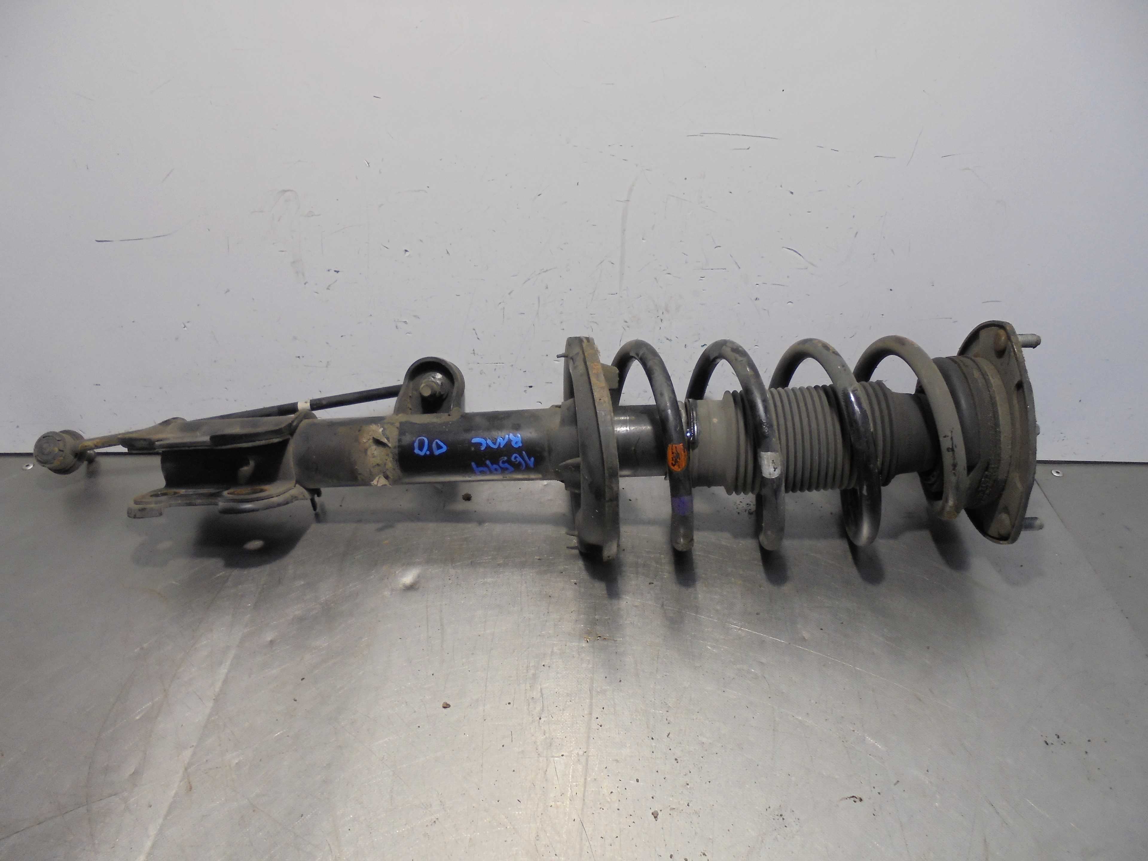 Recambio de amortiguador delantero derecho para kia sorento active 4wd referencia OEM IAM 546602P100  