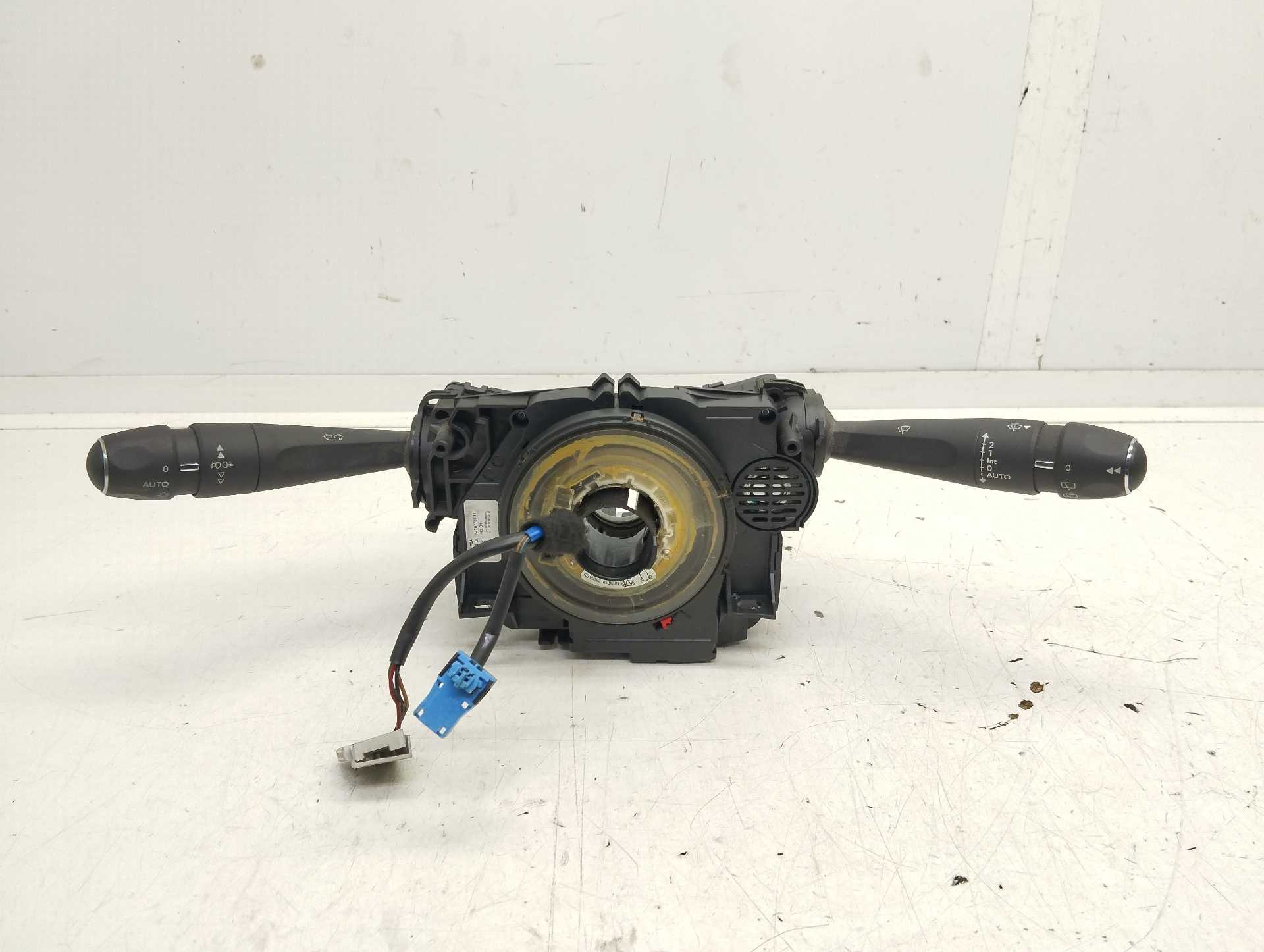 Recambio de mando luces/intermitencia (com2000) para citroën c4 lim. 1.6 hdi fap referencia OEM IAM 98000242ZD  