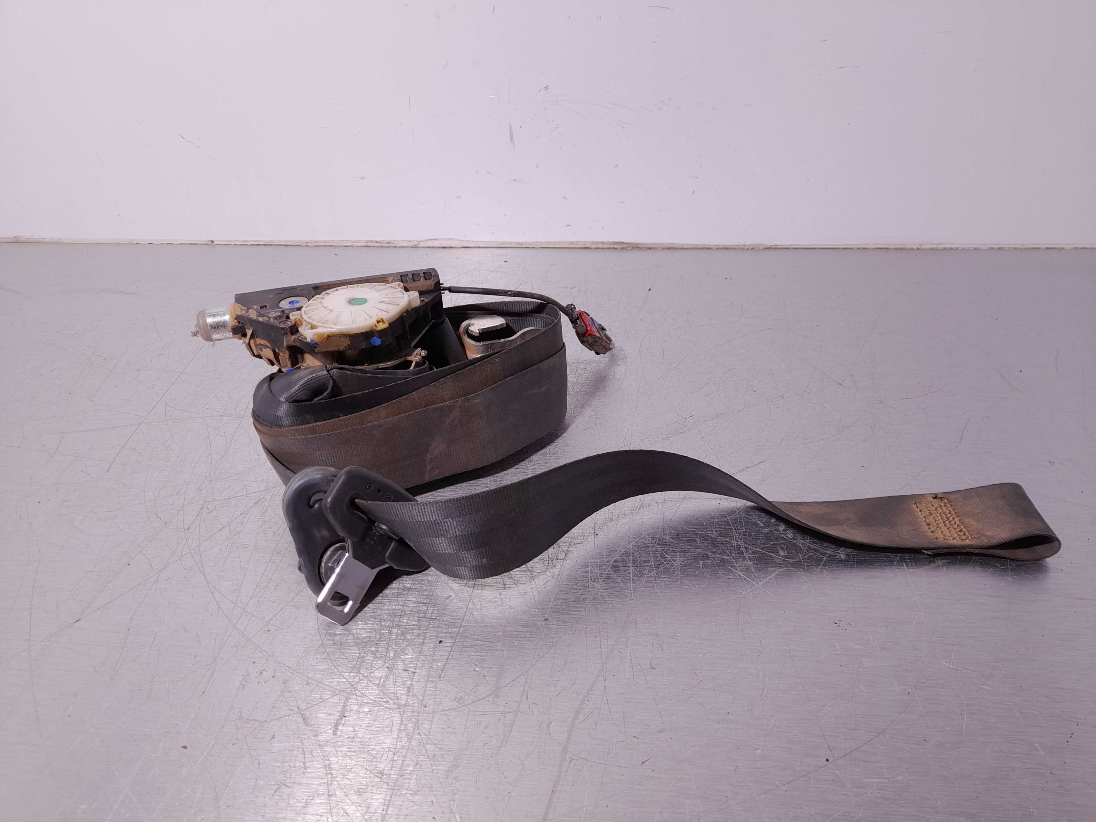 Recambio de cinturon seguridad delantero derecho para renault clio iii authentique referencia OEM IAM   