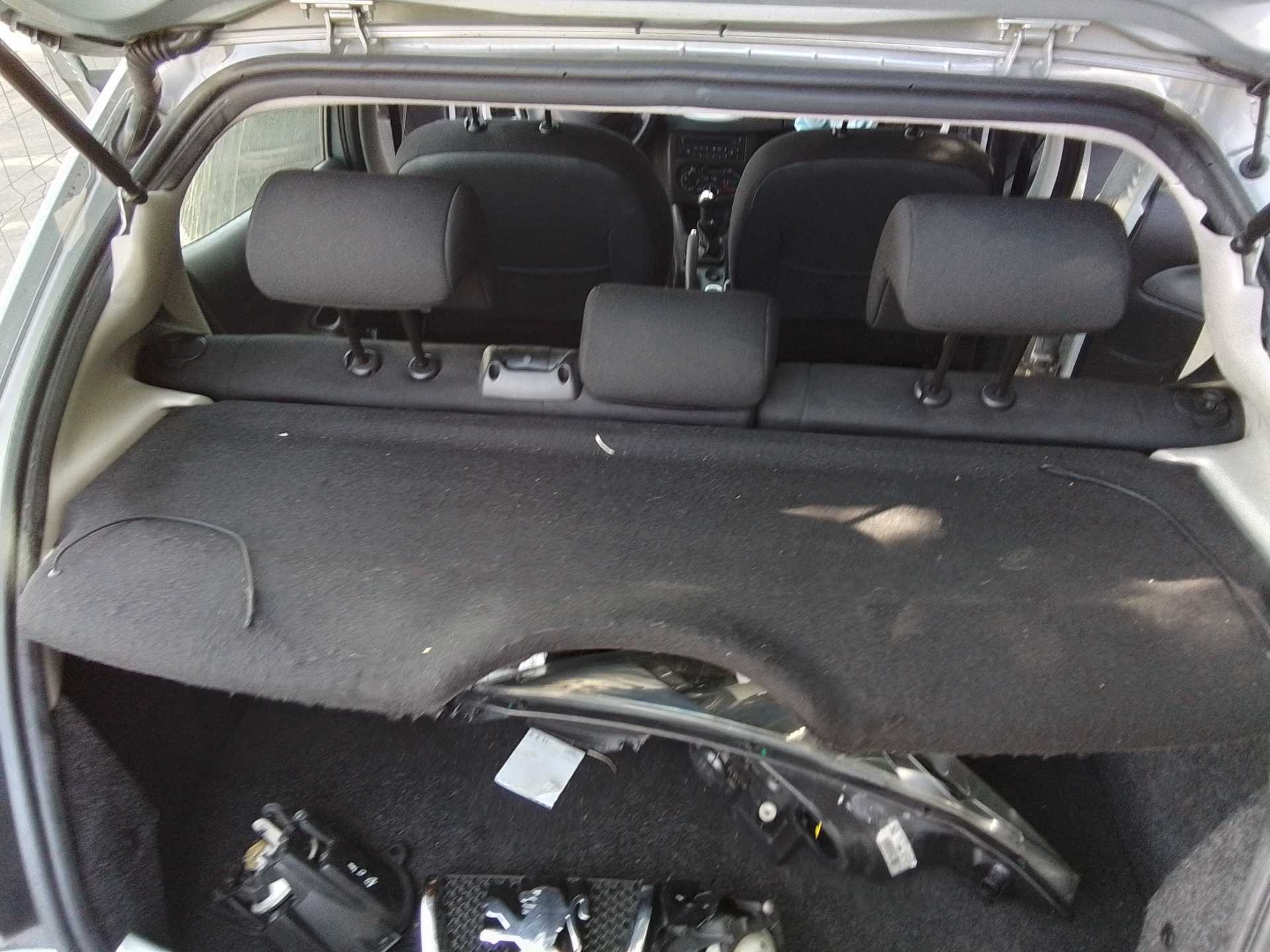 Recambio de bandeja trasera para peugeot 206+ 1.4 hdi referencia OEM IAM   