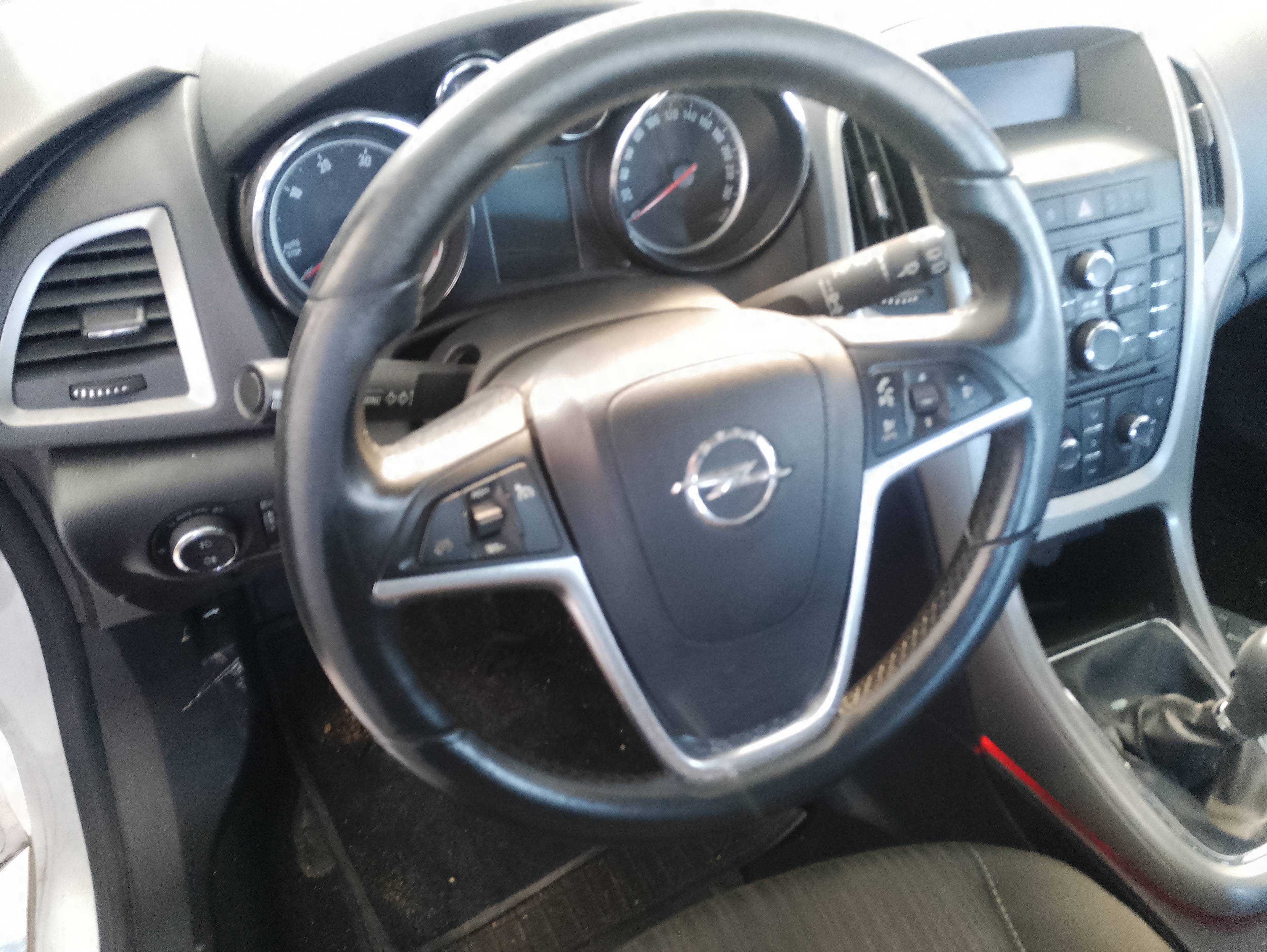 Recambio de volante para opel astra j lim. 1.3 16v cdti referencia OEM IAM   