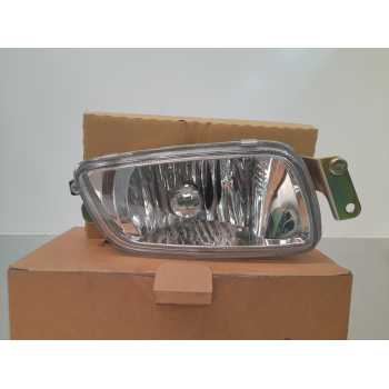 Recambio de faro antiniebla derecho para mitsubishi montero (v60/v70) referencia OEM IAM 13511372 IPARLUX 