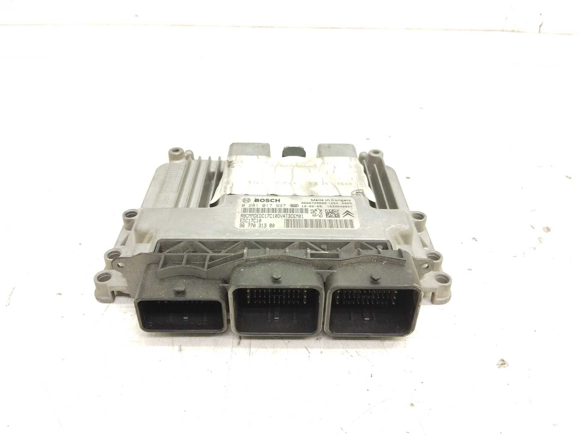 Recambio de centralita motor uce para peugeot 206+ 1.4 hdi referencia OEM IAM 9677031380 0281017937 BOSCH