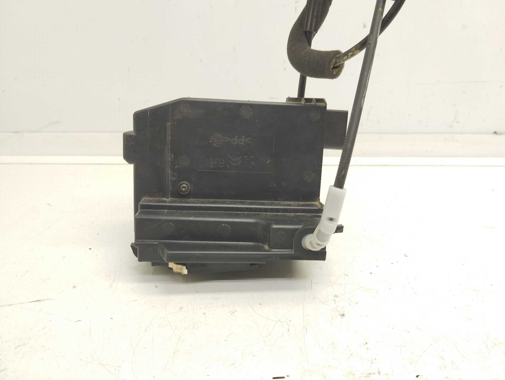 Recambio de cerradura puerta trasera derecha para peugeot 308 active referencia OEM IAM 9826110980  