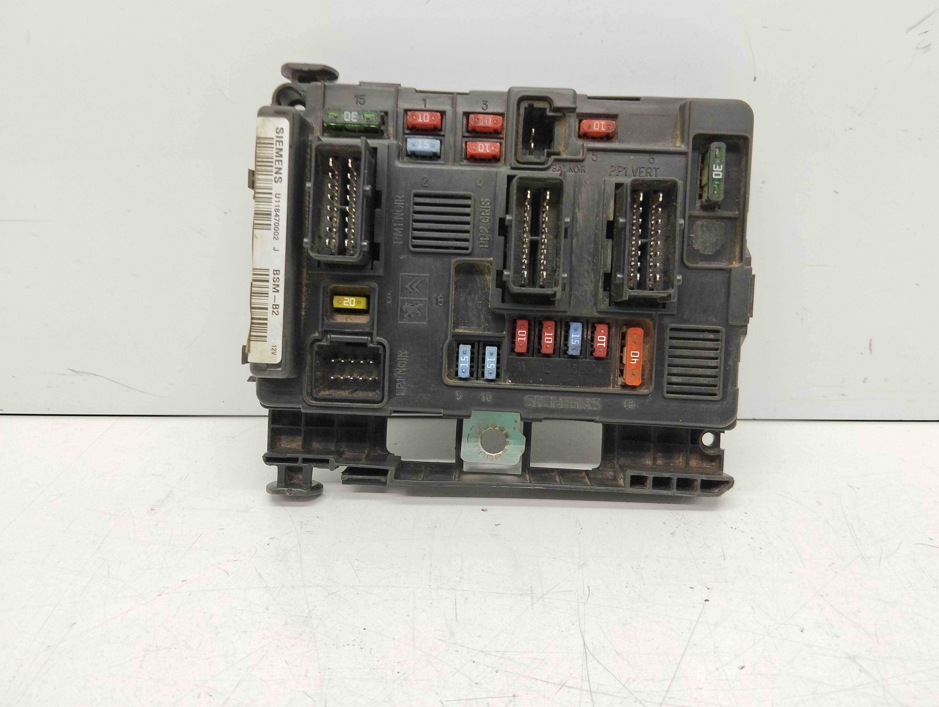 Recambio de centralita bcm para citroën berlingo cuadro sx referencia OEM IAM 9650618580-00 U118470002 SIEMENS