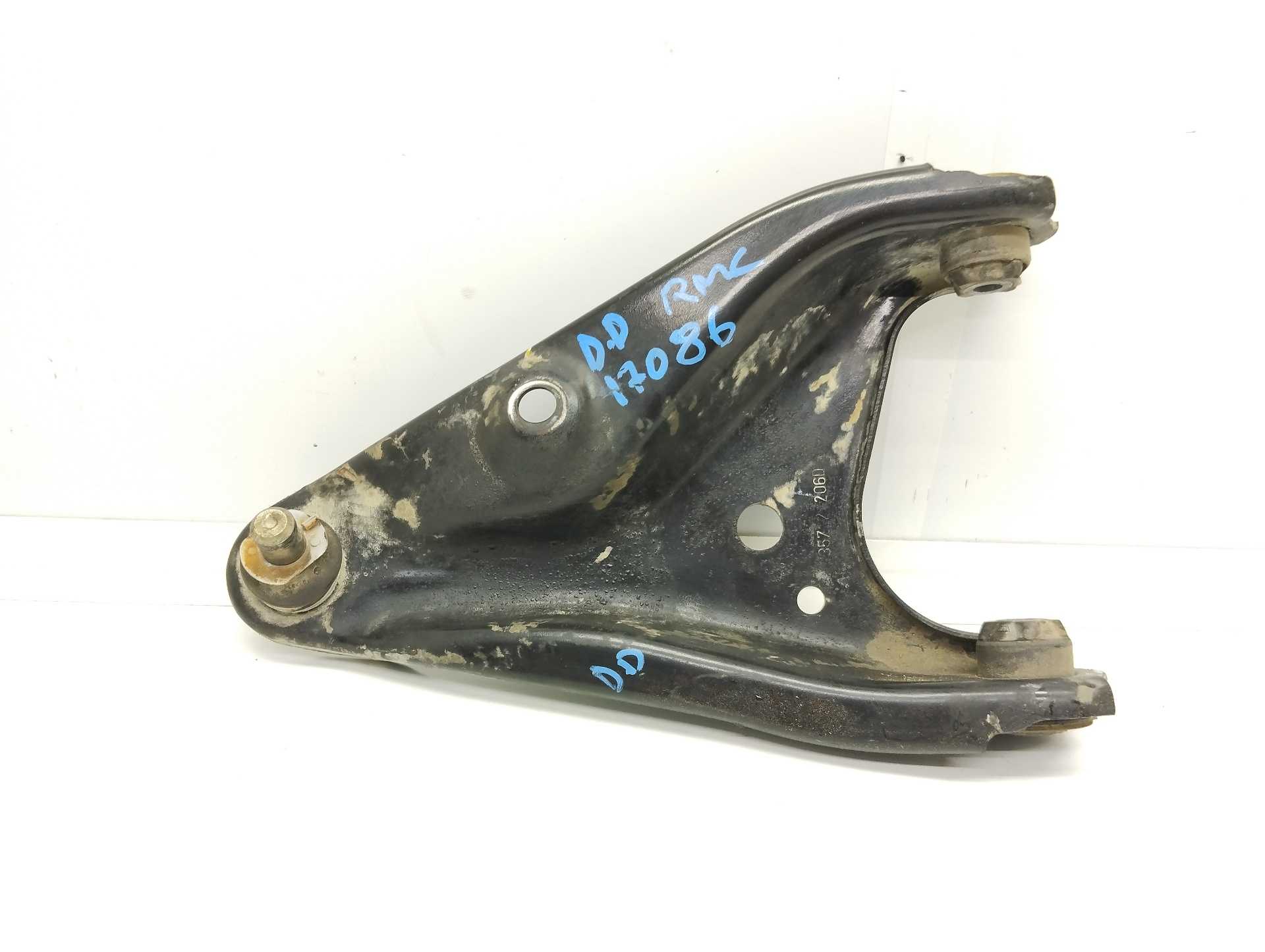 Recambio de brazo suspension inferior delantero derecho para dacia sandero stepway comfort referencia OEM IAM 545006623R  