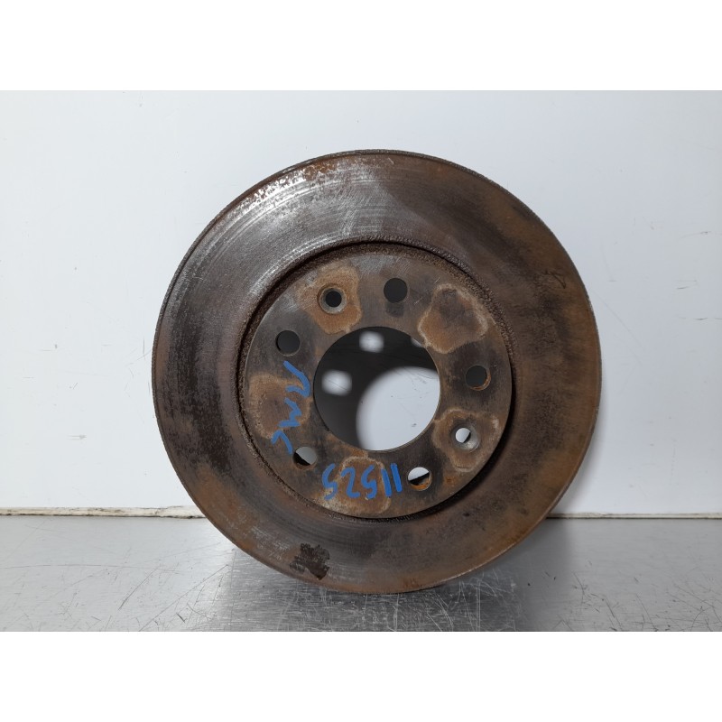 Recambio de disco freno delantero derecho para kia carnival ii 2.9 cdri ex referencia OEM IAM   