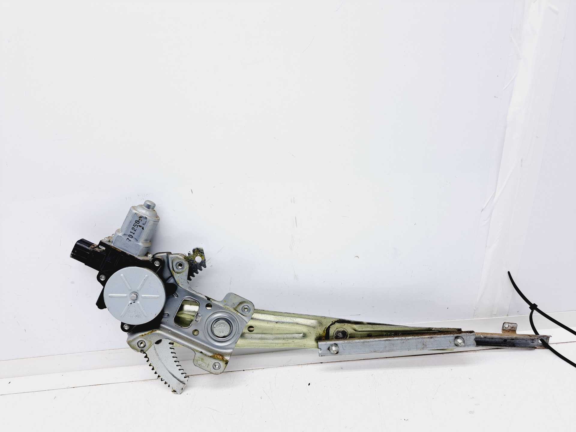 Recambio de elevalunas delantero derecho para mitsubishi outlander (cw0) 2.0 di-d intense referencia OEM IAM 701250  