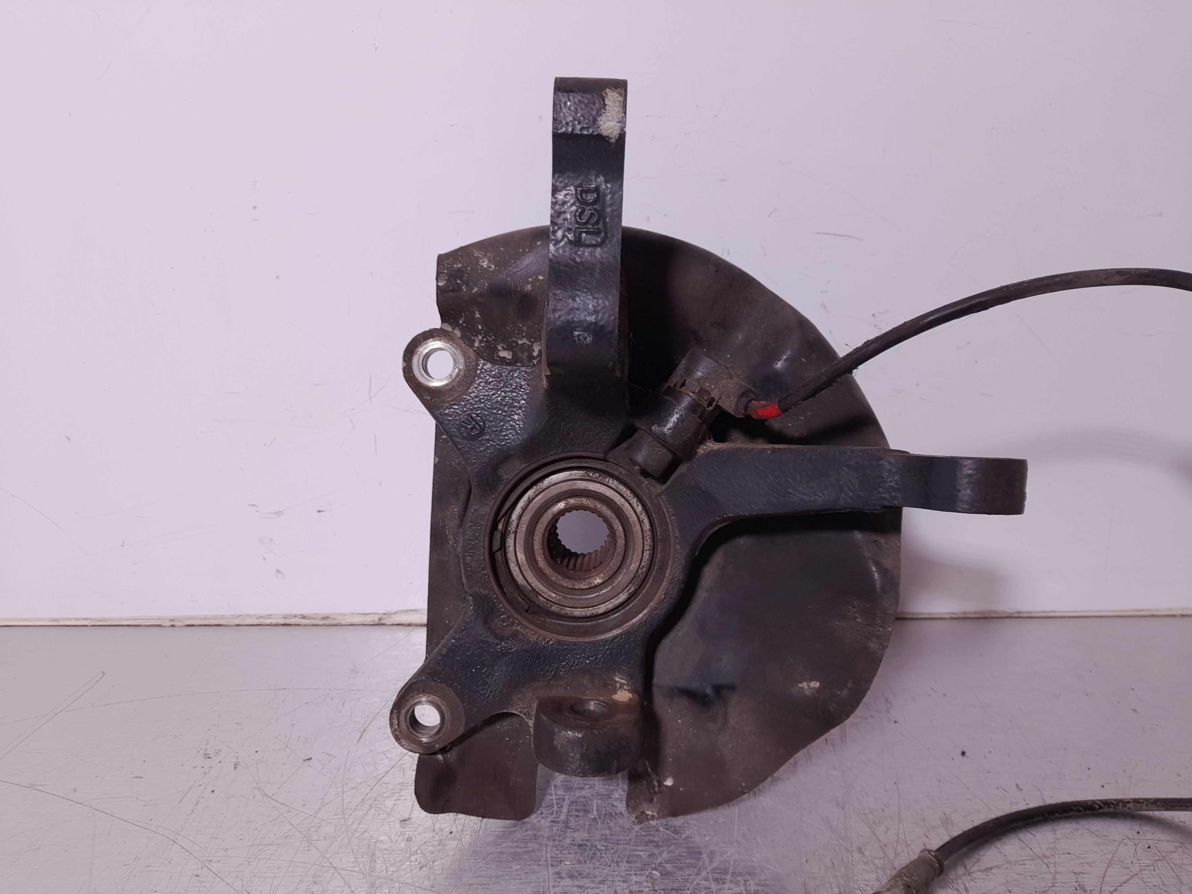 Recambio de mangueta delantera derecha para hyundai accent (lc) gl 5p referencia OEM IAM  5171625500 