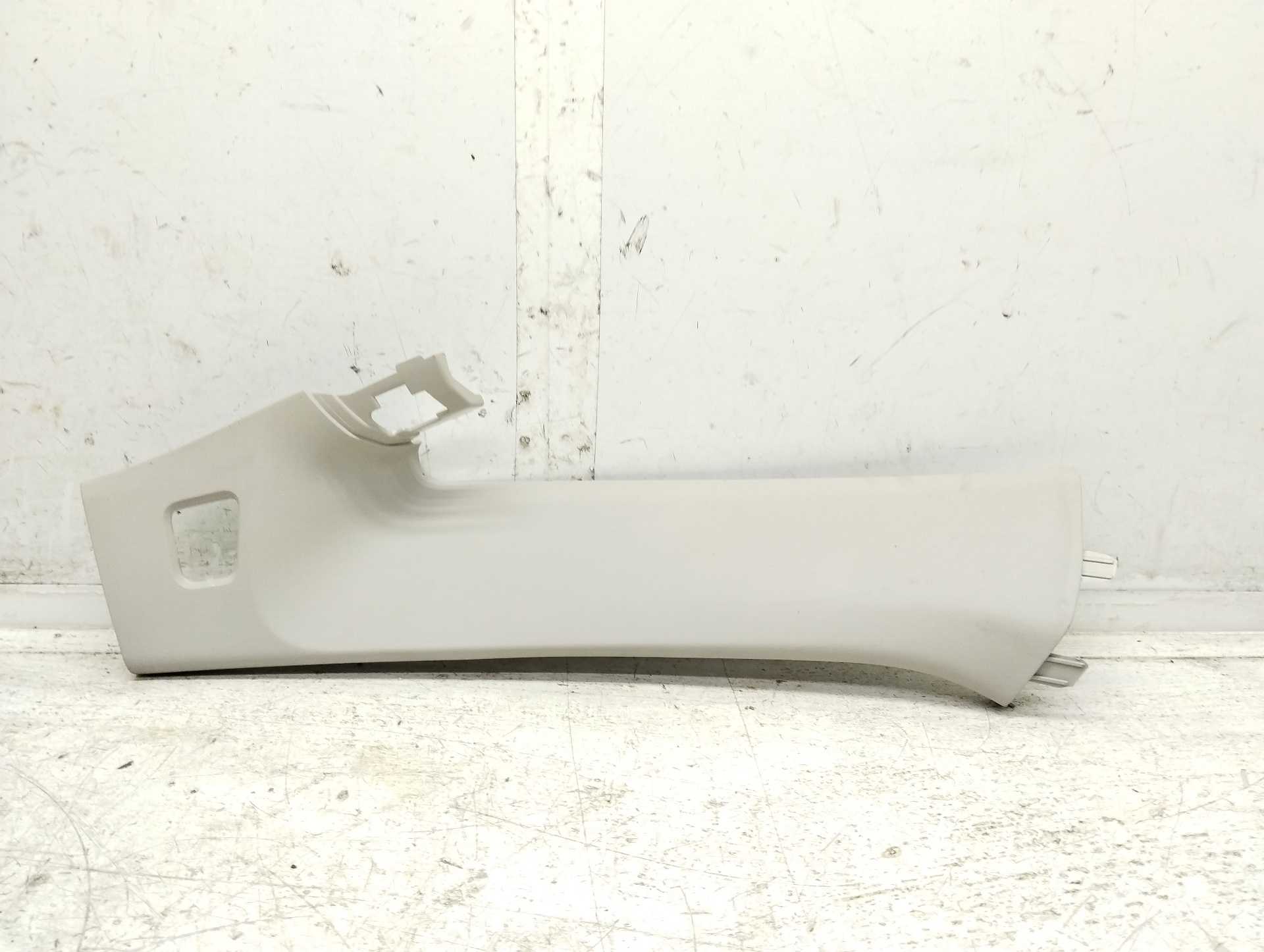 Recambio de moldura interior para renault scenic iv zen referencia OEM IAM 769129952R  