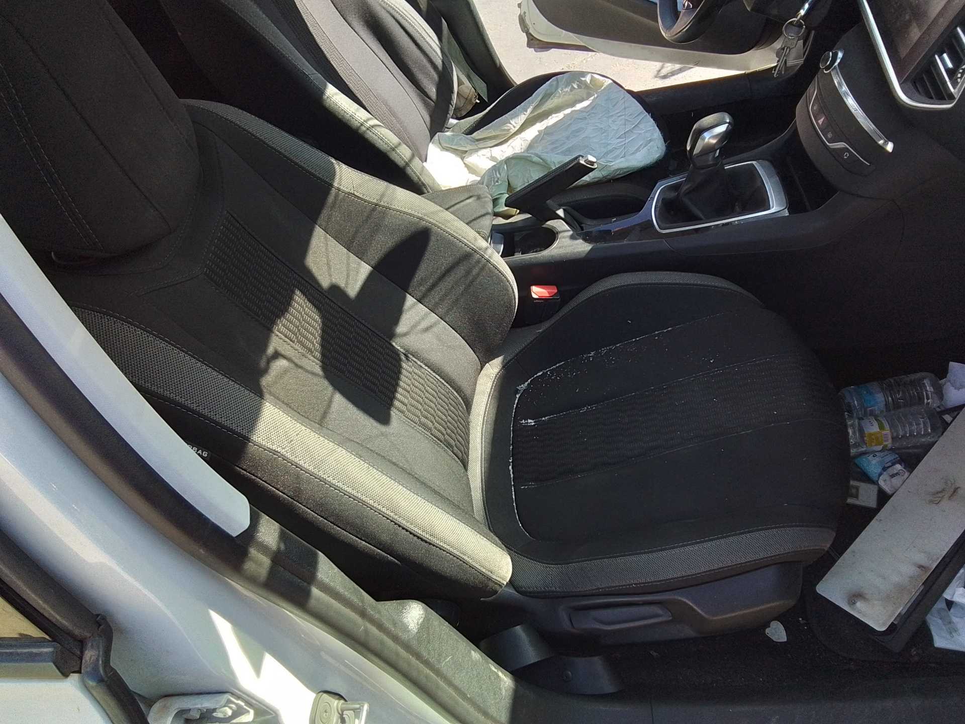 Recambio de asiento delantero derecho para peugeot 308 style referencia OEM IAM   