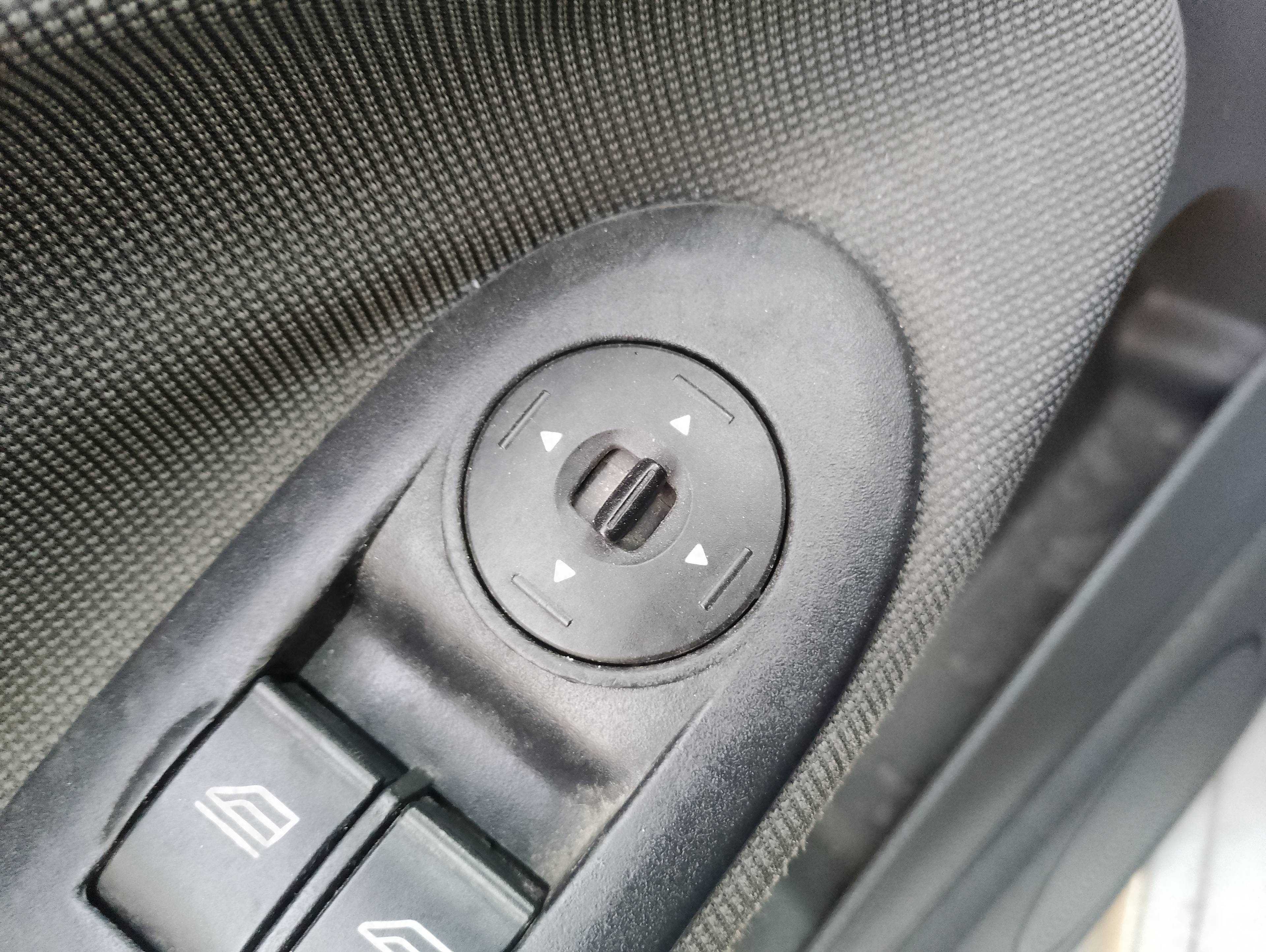 Recambio de mando retrovisor para ford focus c-max (cap) ambiente (d) referencia OEM IAM   
