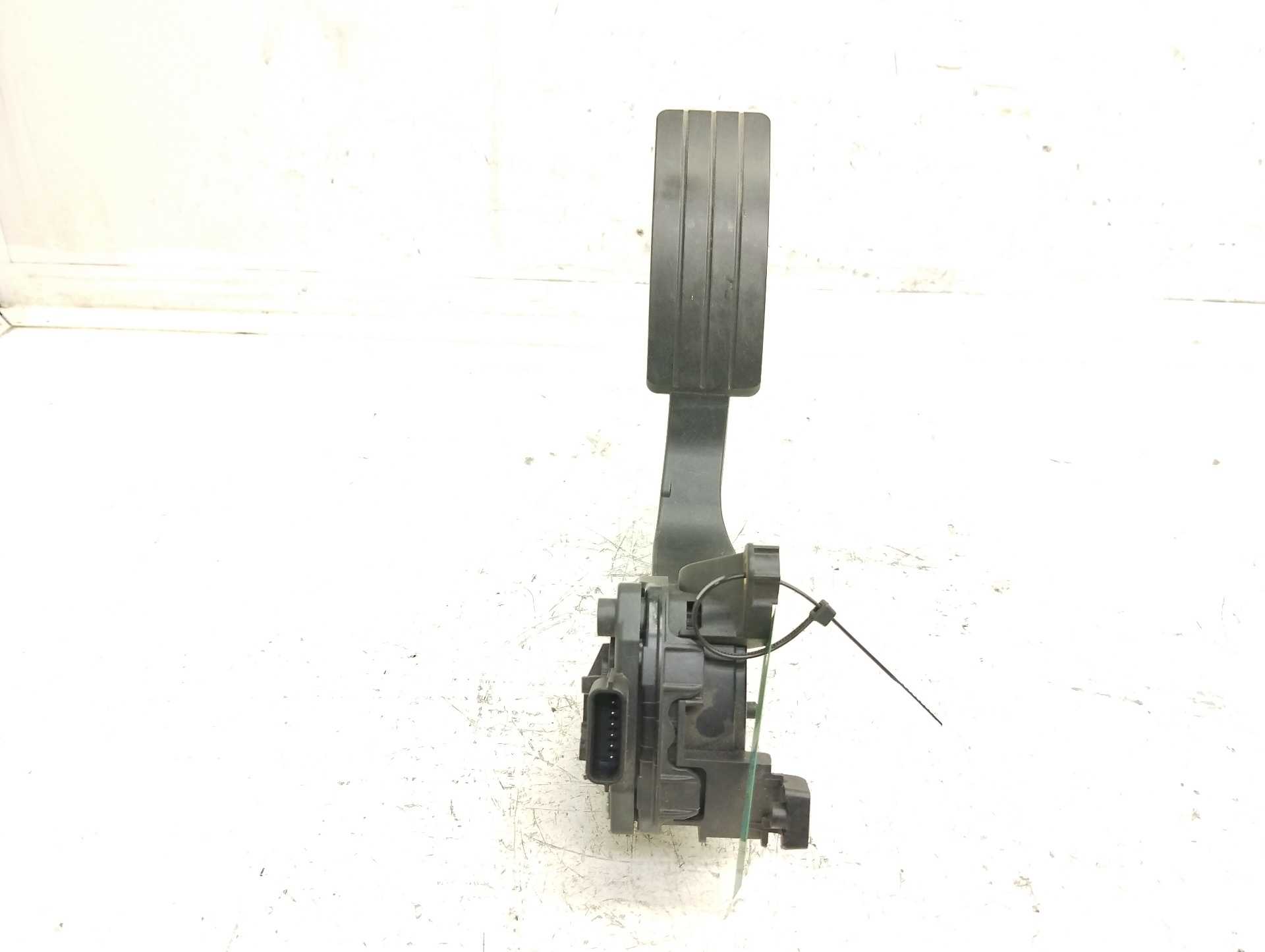 Recambio de pedal acelerador para dacia sandero aniversario referencia OEM IAM 180022703R 6PV00997803 