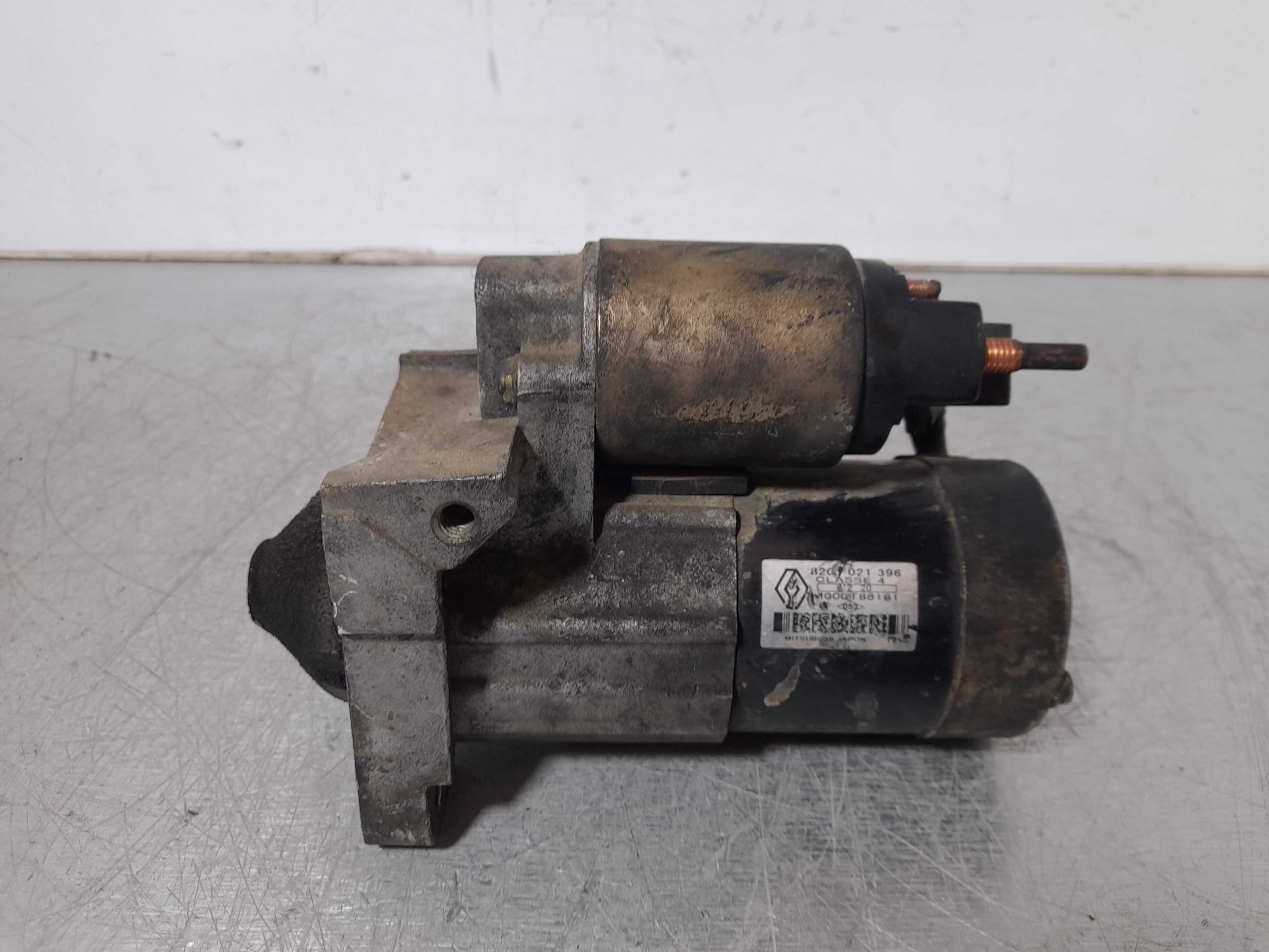 Recambio de motores de arranque para renault clio ii fase ii (b/cb0) campus referencia OEM IAM 8200021396  