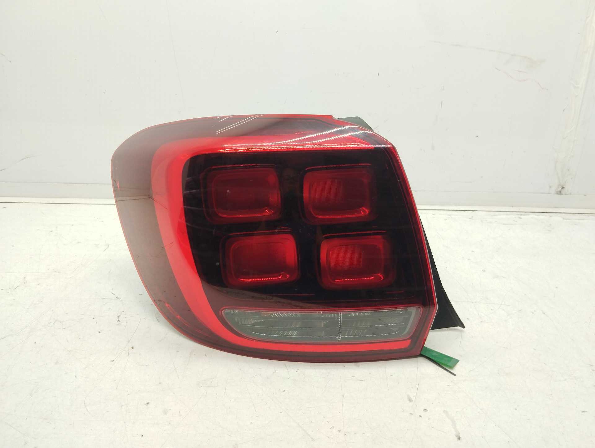 Recambio de piloto trasero izquierdo para dacia sandero aniversario referencia OEM IAM 265554938R 90113188 