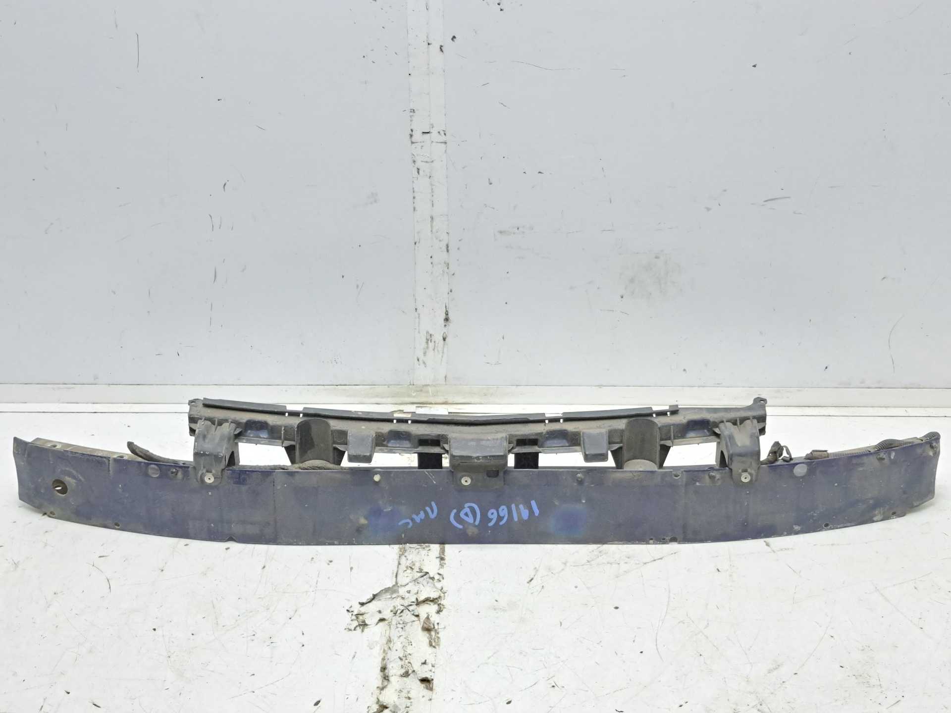 Recambio de refuerzo paragolpes delantero para opel astra h berlina cosmo referencia OEM IAM 25460537  
