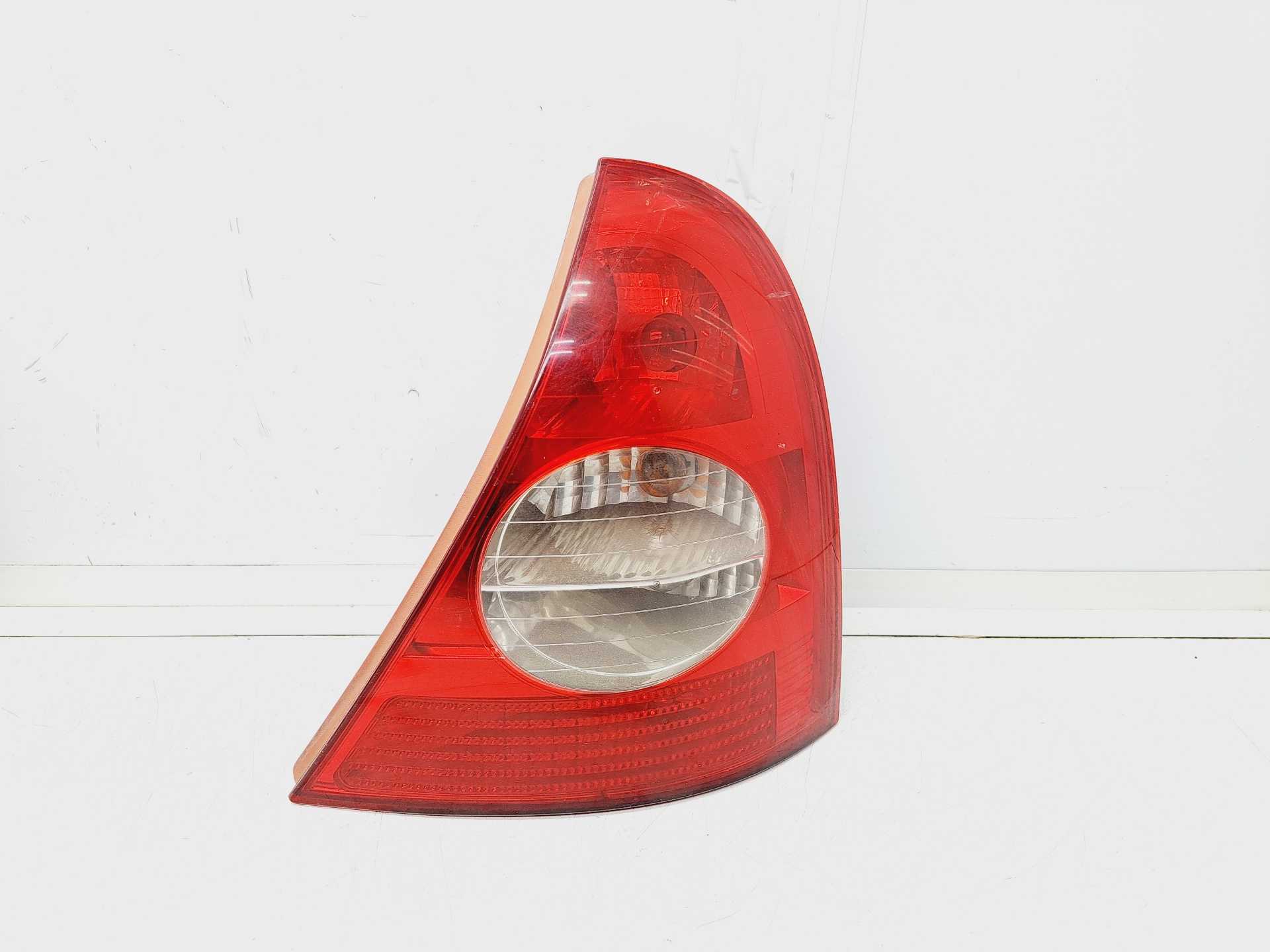 Recambio de piloto trasero derecho para renault clio ii fase ii (b/cb0) campus referencia OEM IAM 8200071414 89023923 VALEO