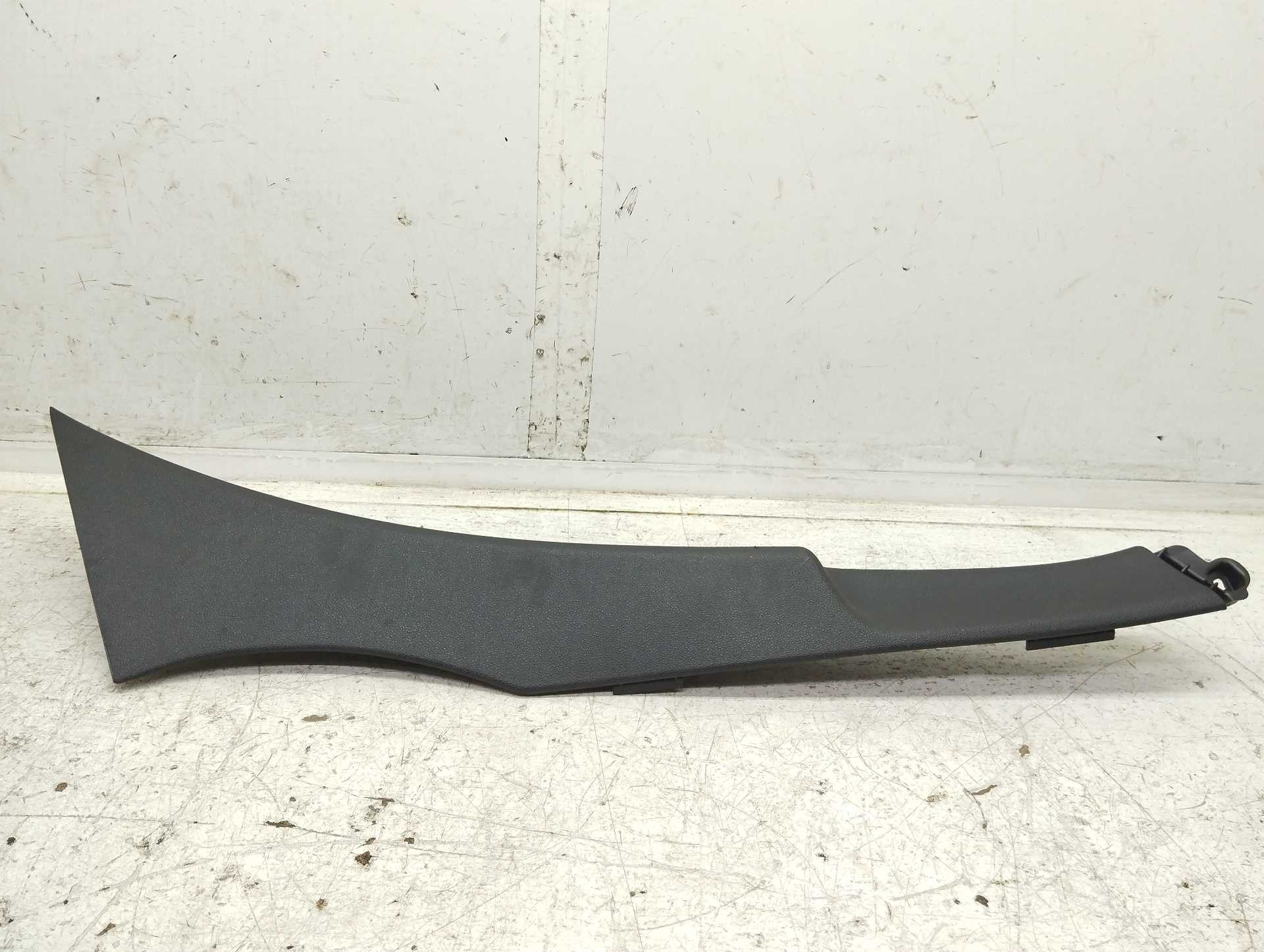 Recambio de moldura interior para renault scenic iv zen referencia OEM IAM 769176660R  